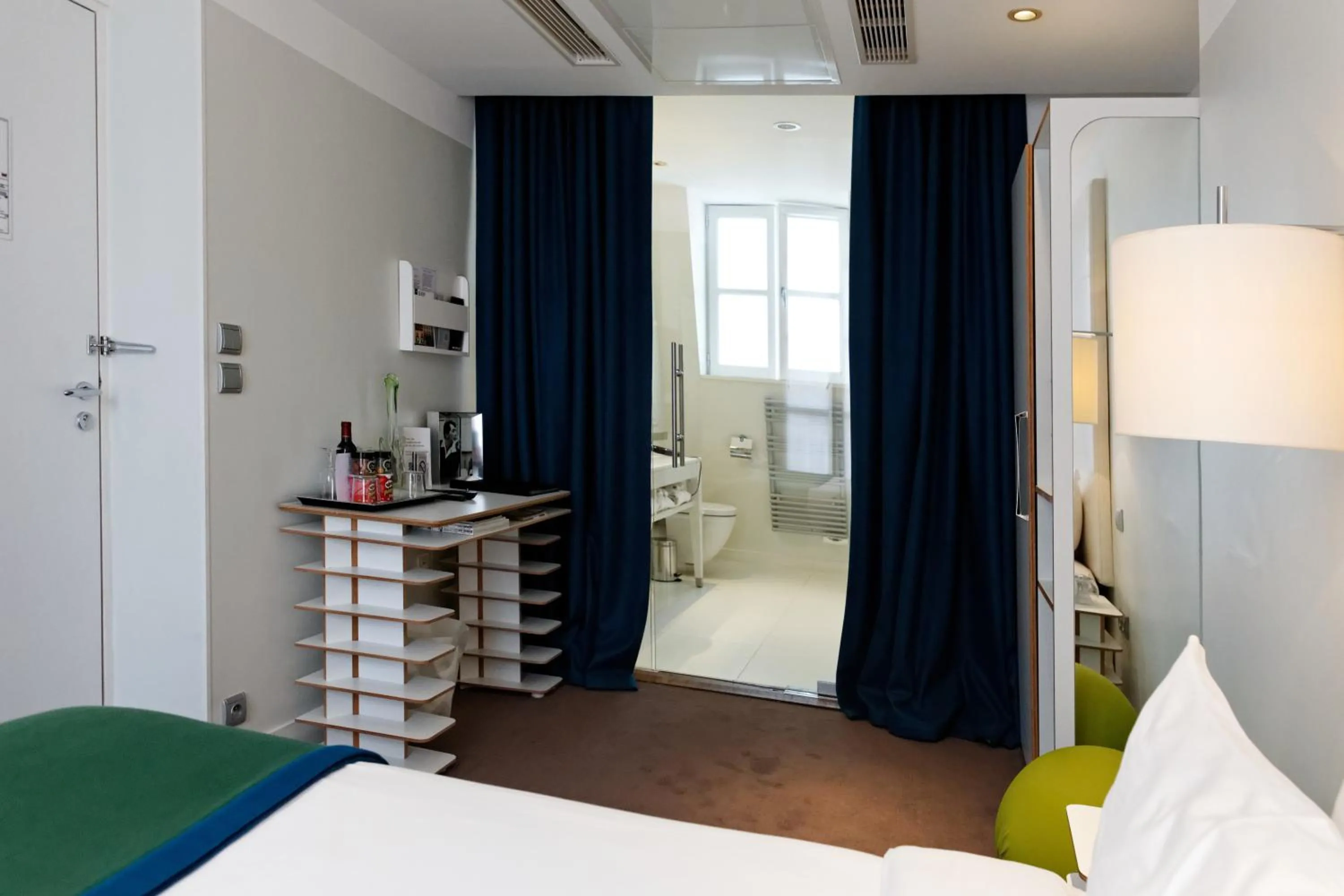 Photo of the whole room, Bed in Hotel Le Placide Saint-Germain Des Prés