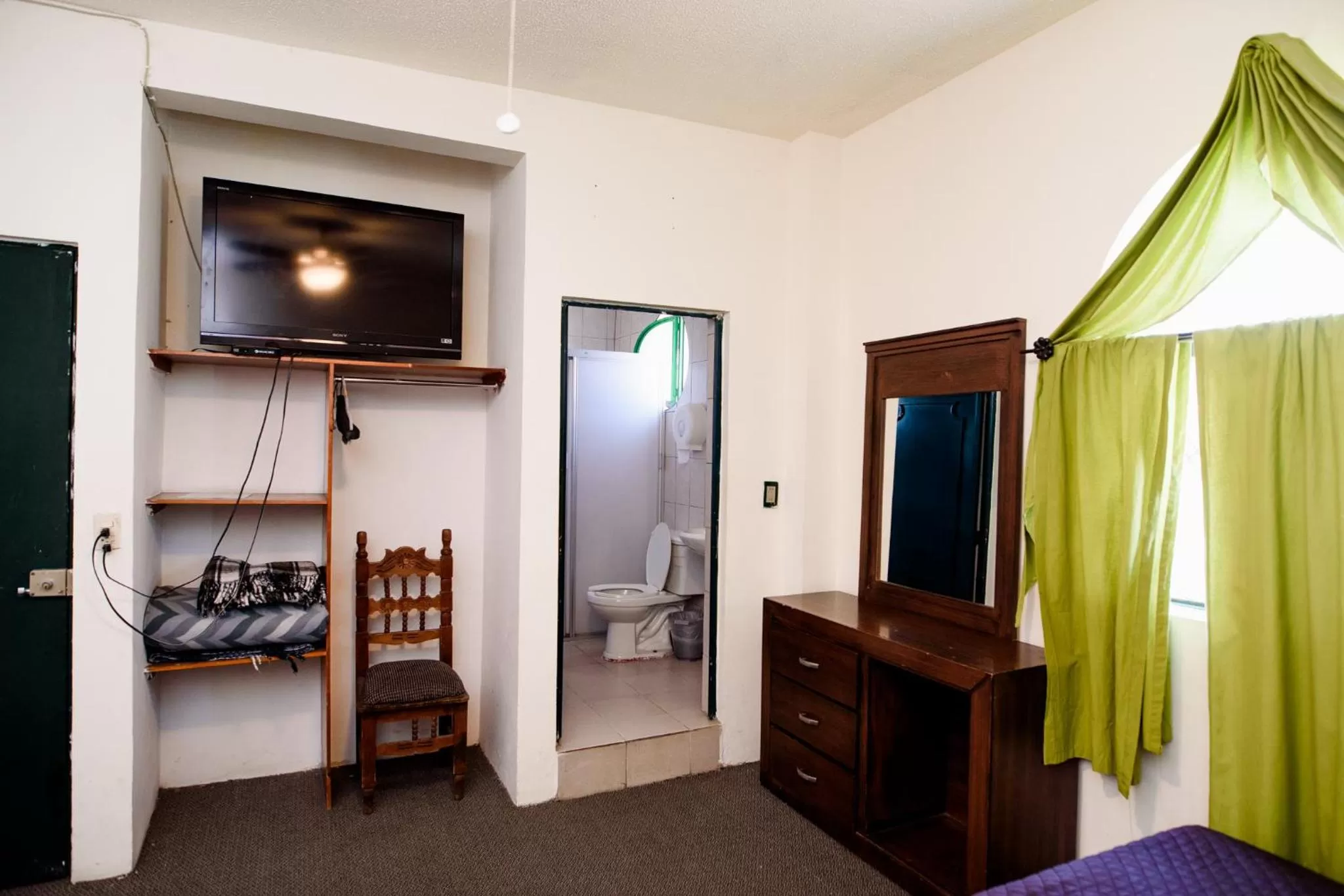 TV and multimedia in Hotel María Elena