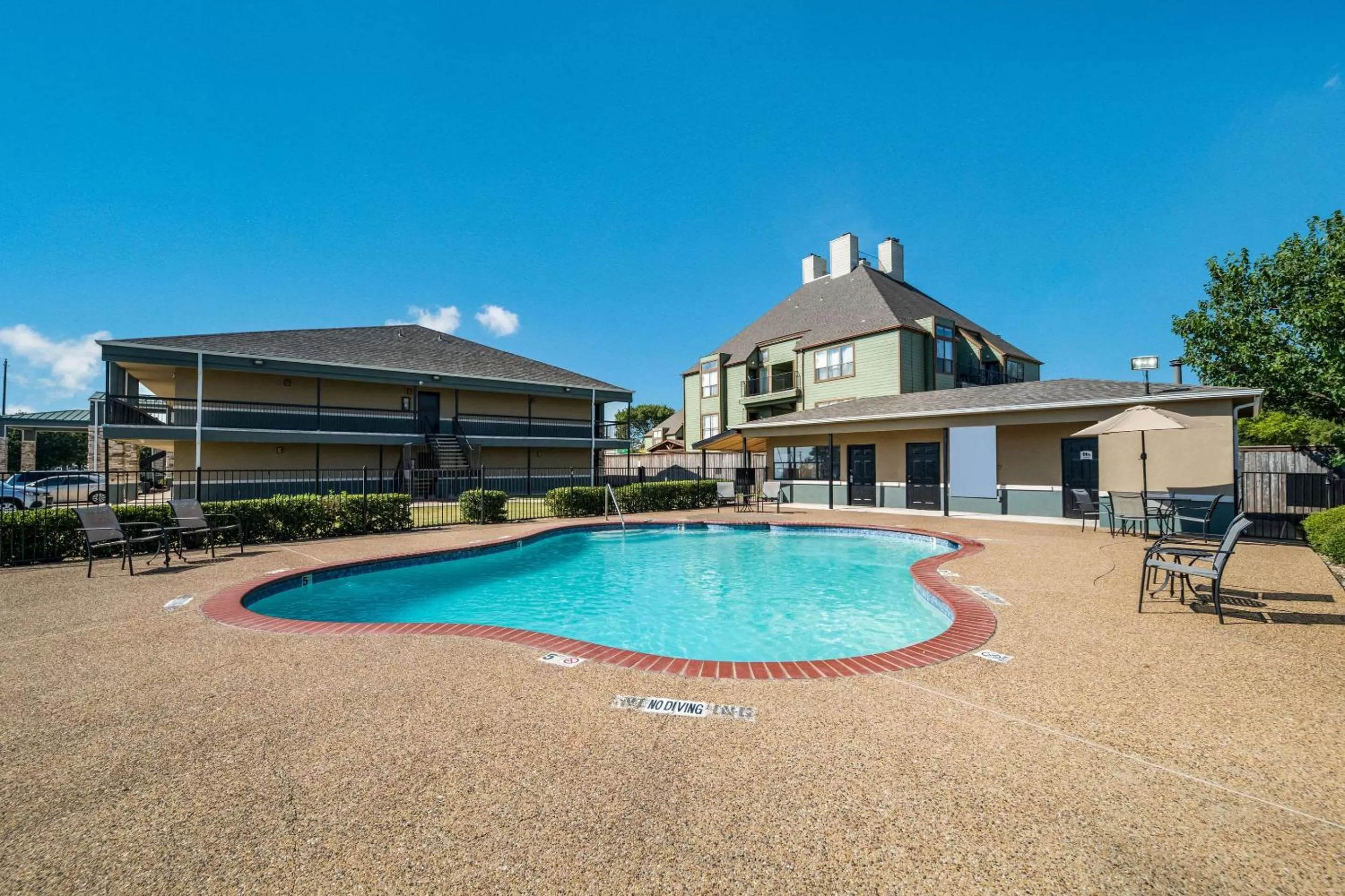 Pool view in Quality Inn & Suites Garland - East Dallas