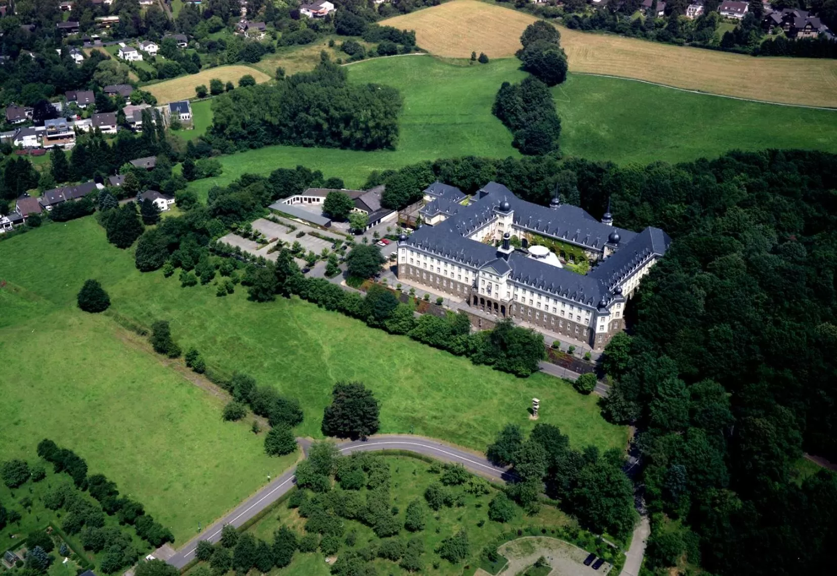 Property building in Kardinal Schulte Haus