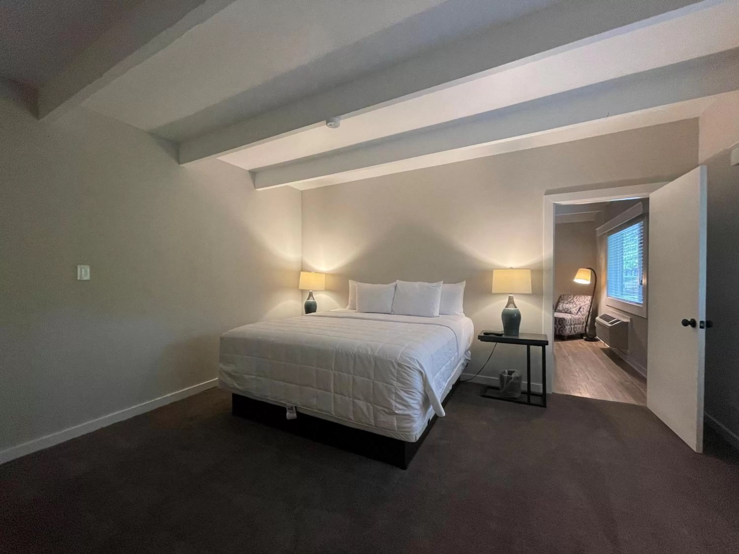 Bed in Allenberry Resort