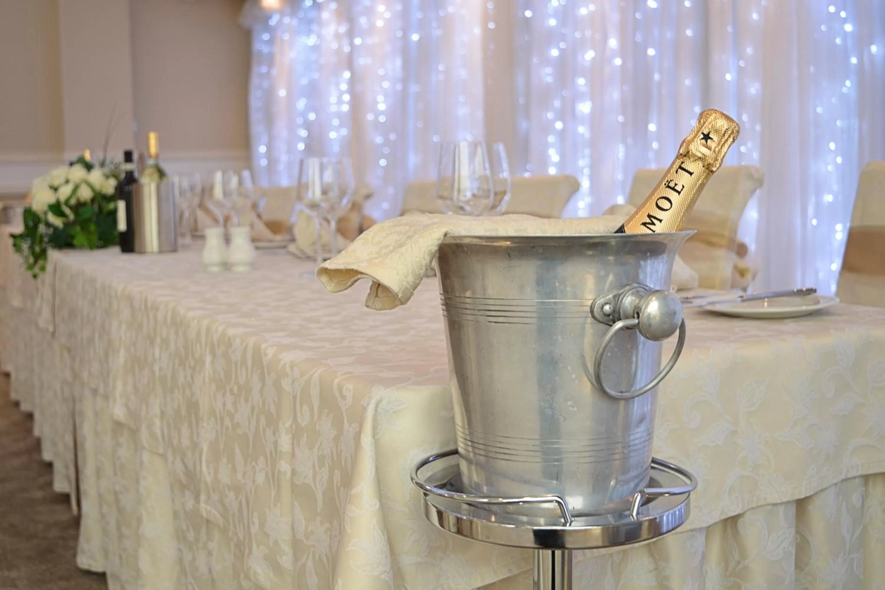 Alcoholic drinks in Avonbridge Hotel