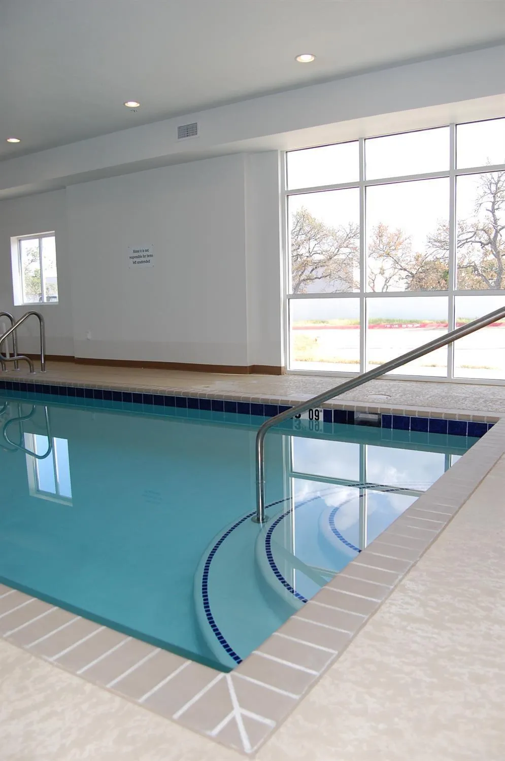 Swimming pool in Motel 6-Cedar Park, TX