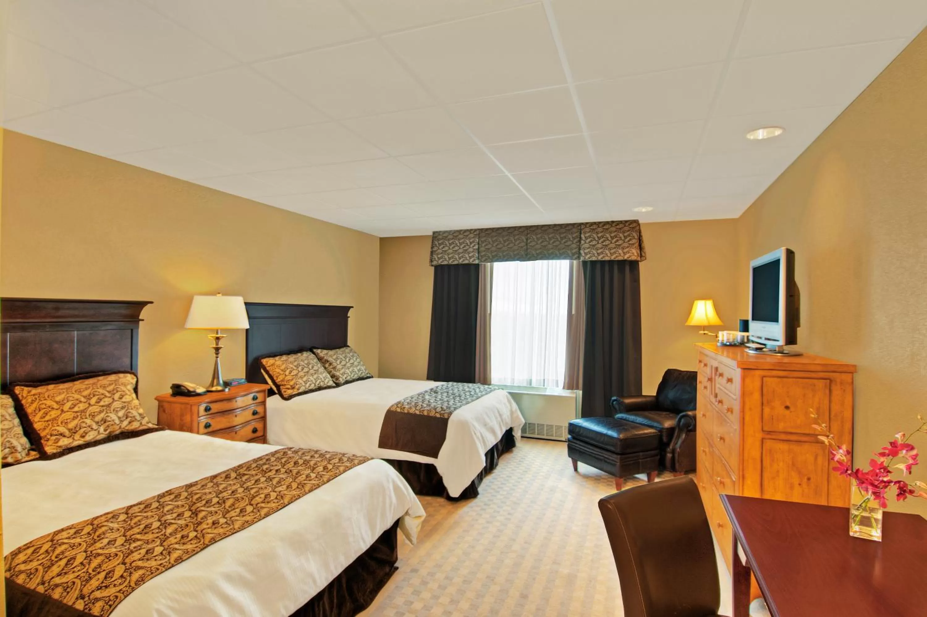 Bedroom, Bed in The Pointe at Castle Hill Resort & Spa