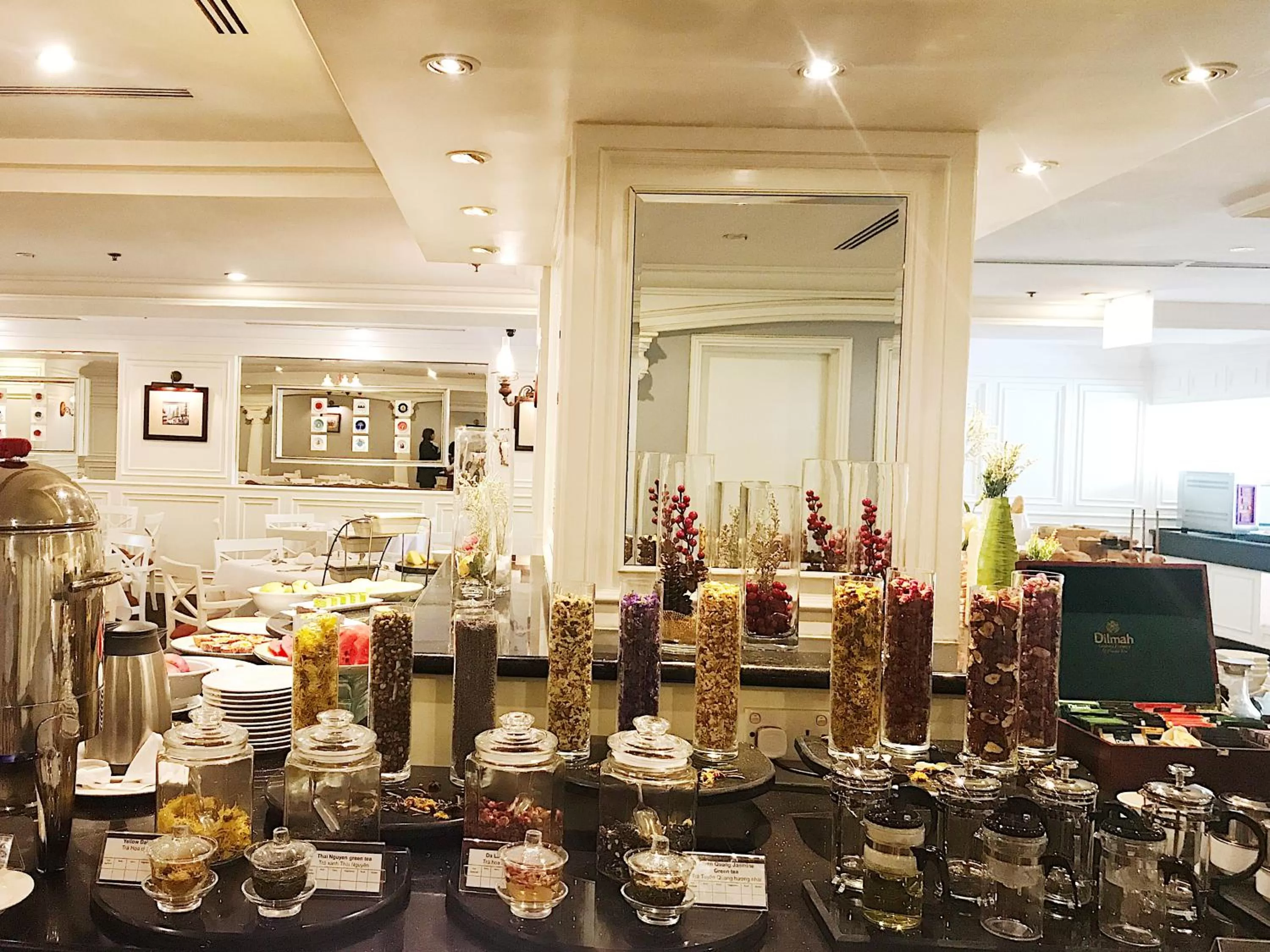 Buffet breakfast in Sunway Hotel Hanoi