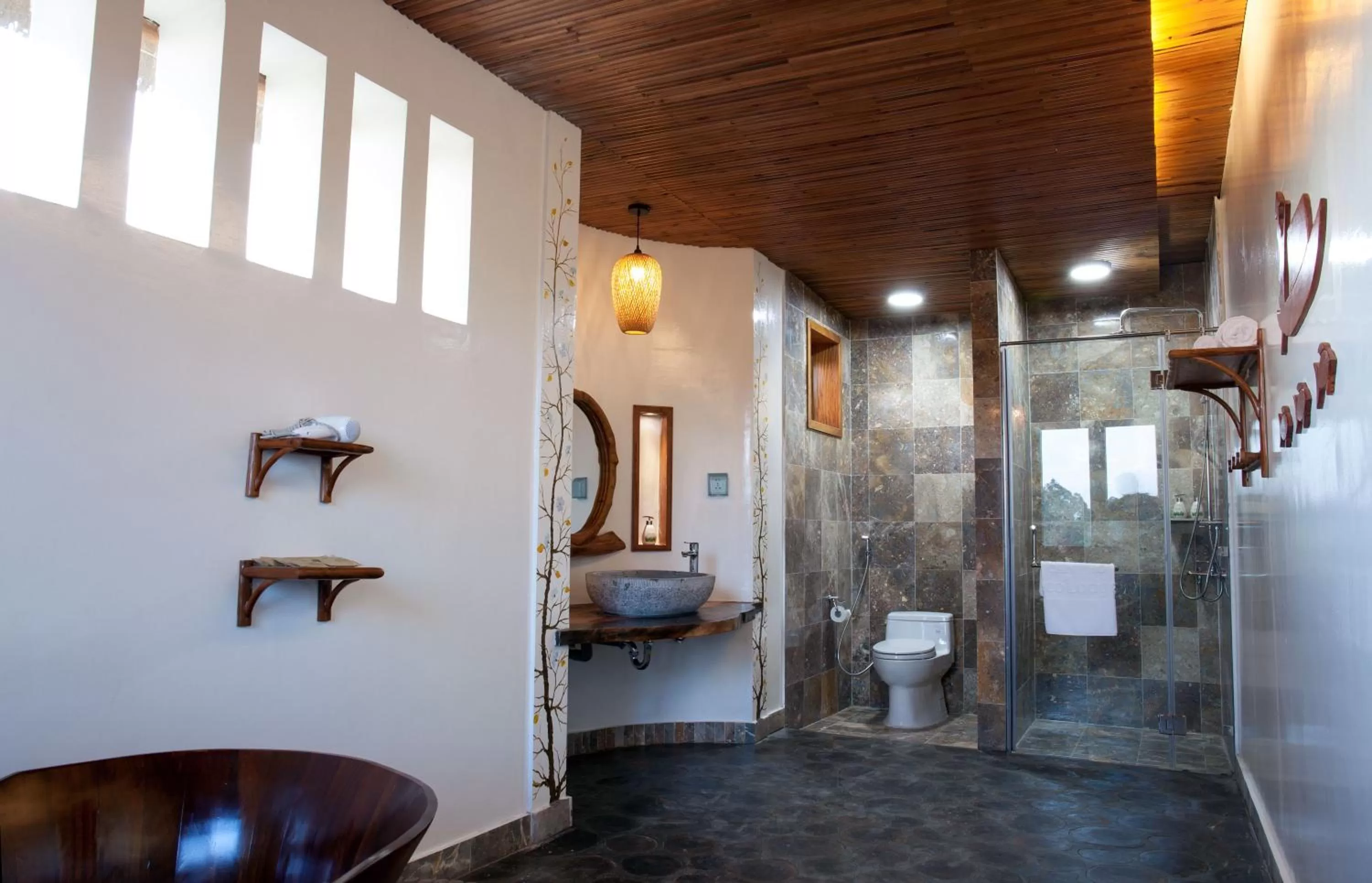 Toilet in Can Tho Ecolodge