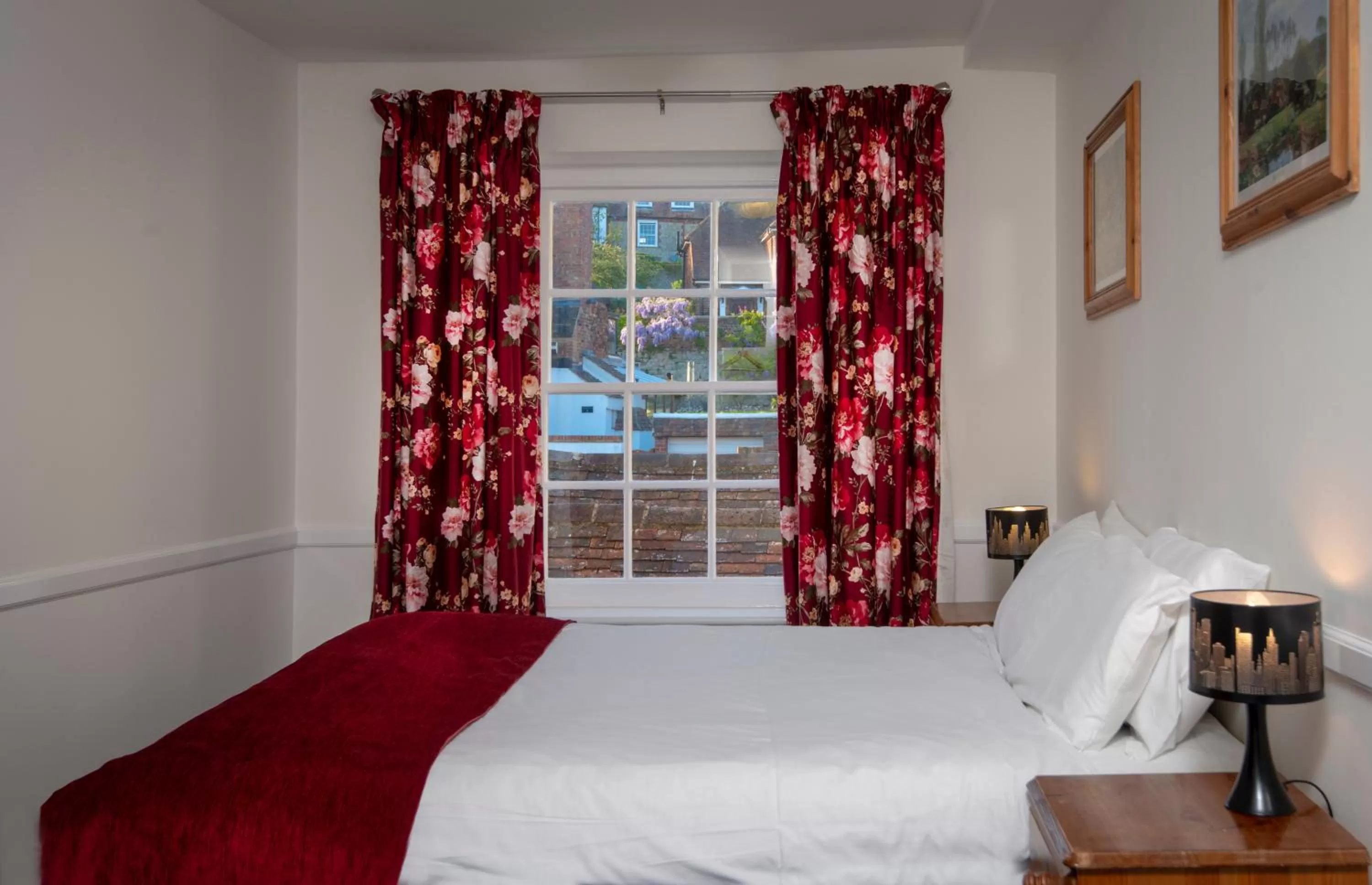 Bed in The Swan Hotel