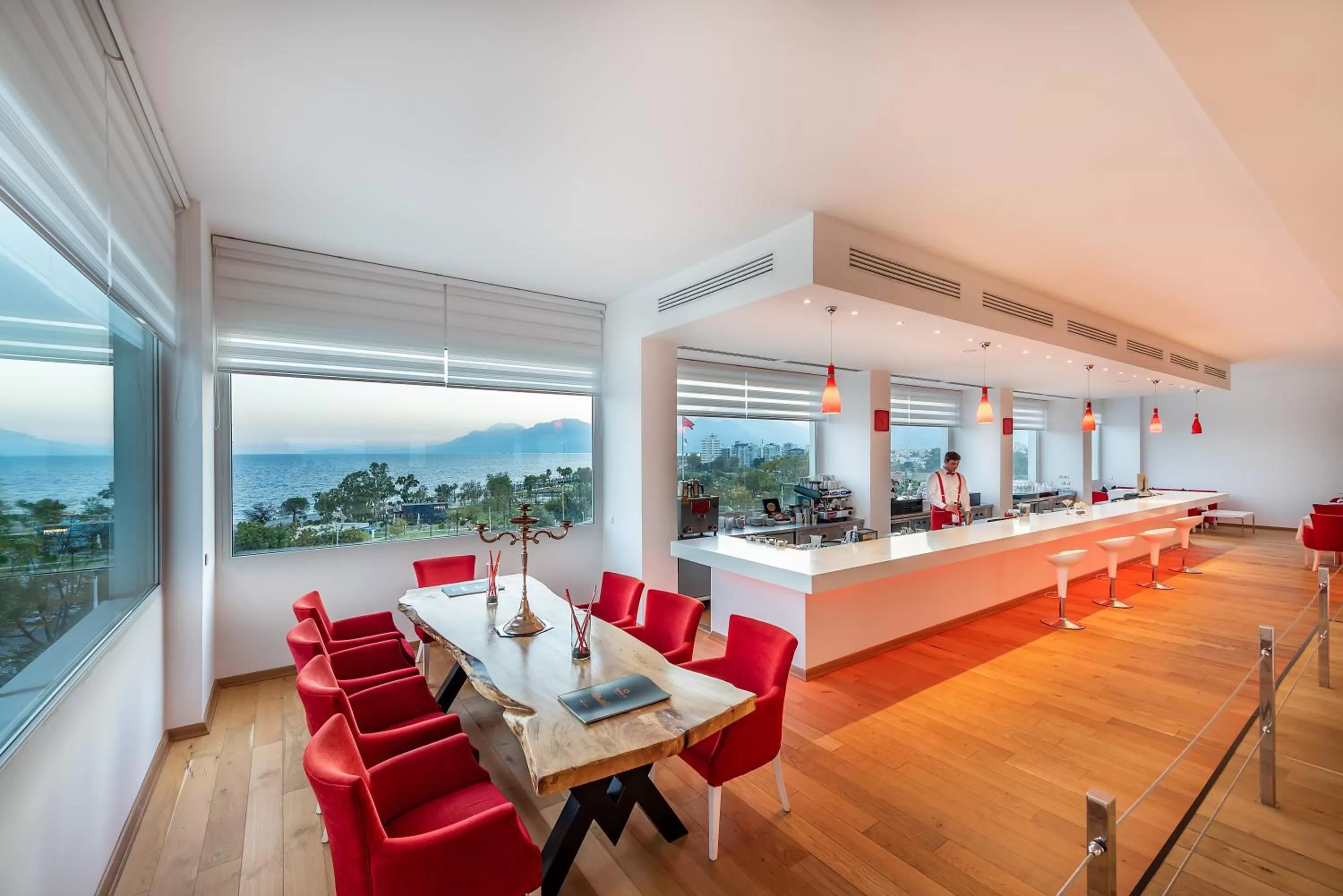 Restaurant/places to eat in Hotel SU & Aqualand