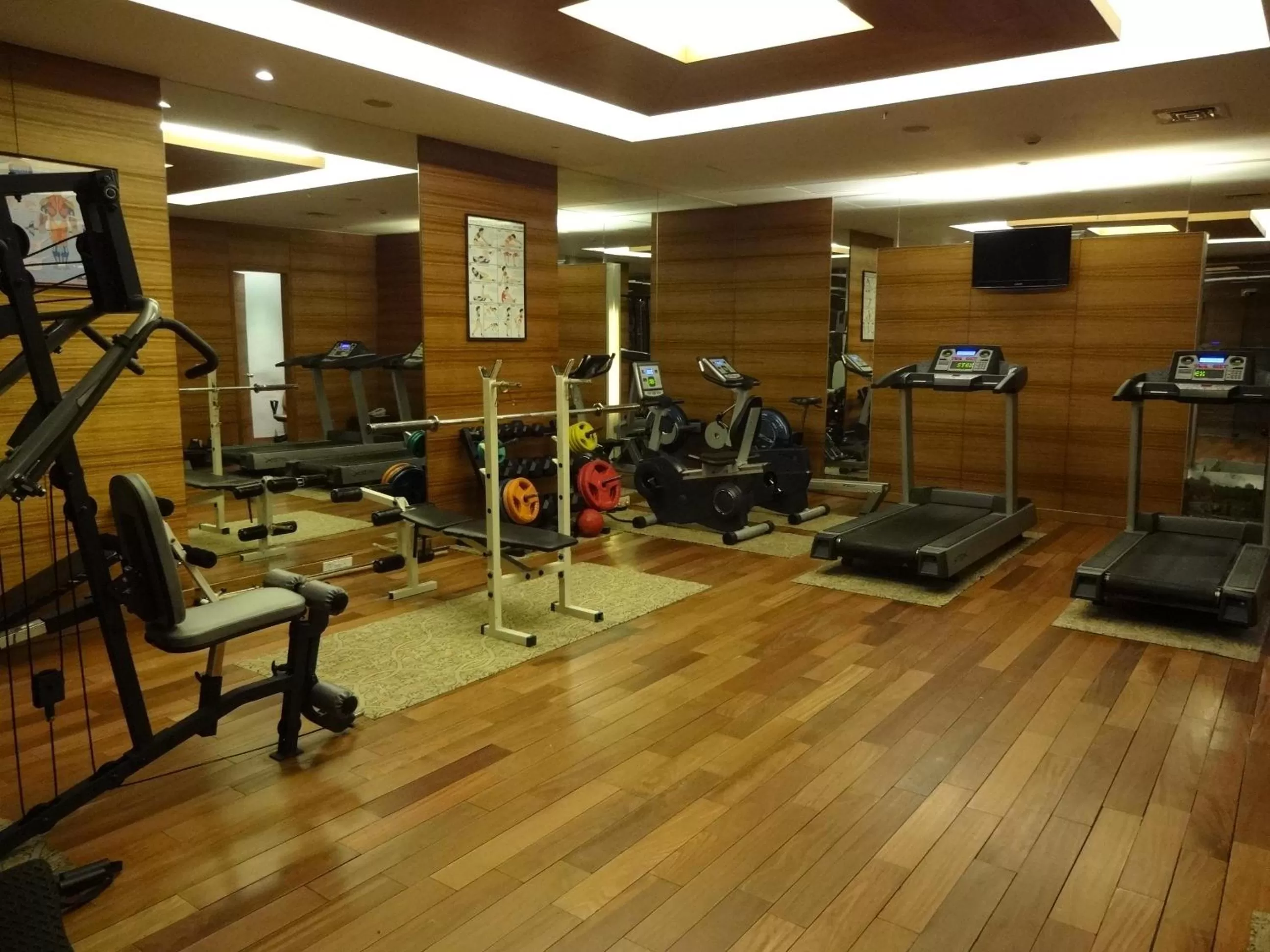 Fitness centre/facilities in Park Plaza Chennai OMR
