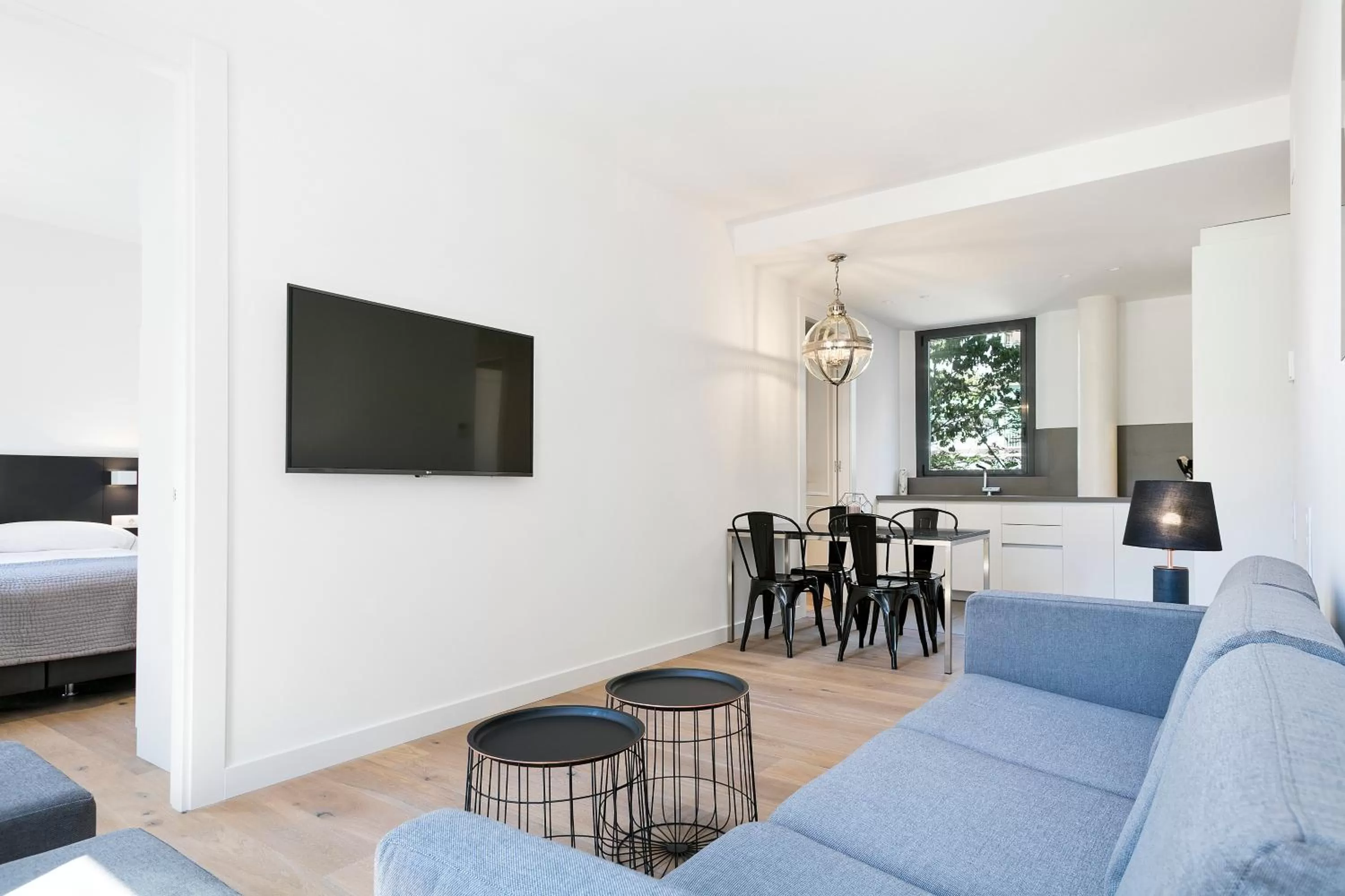 Kitchen or kitchenette, Bed in Murmuri Residence Mercader