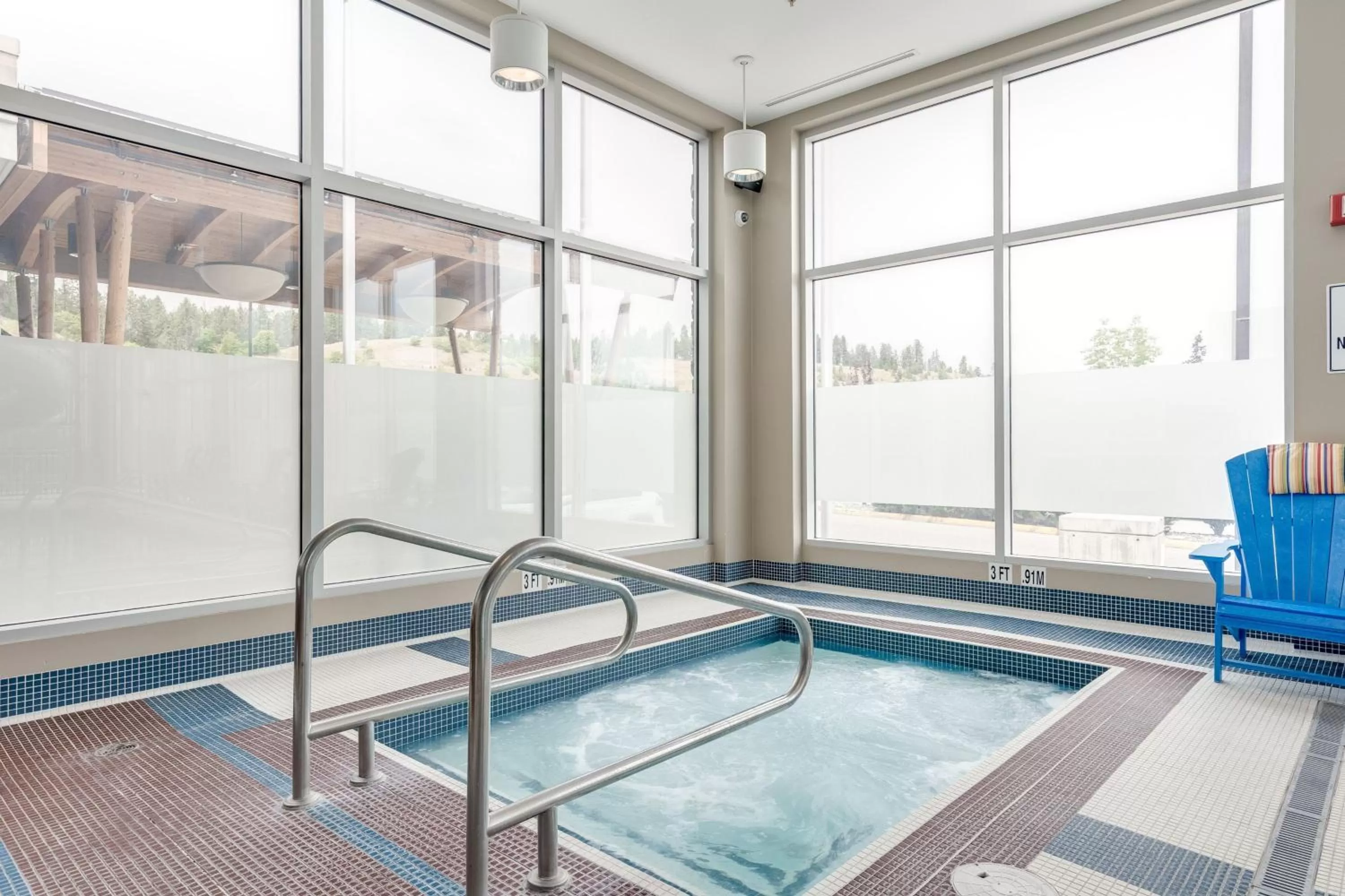 Fitness centre/facilities in Four Points by Sheraton Kelowna Airport