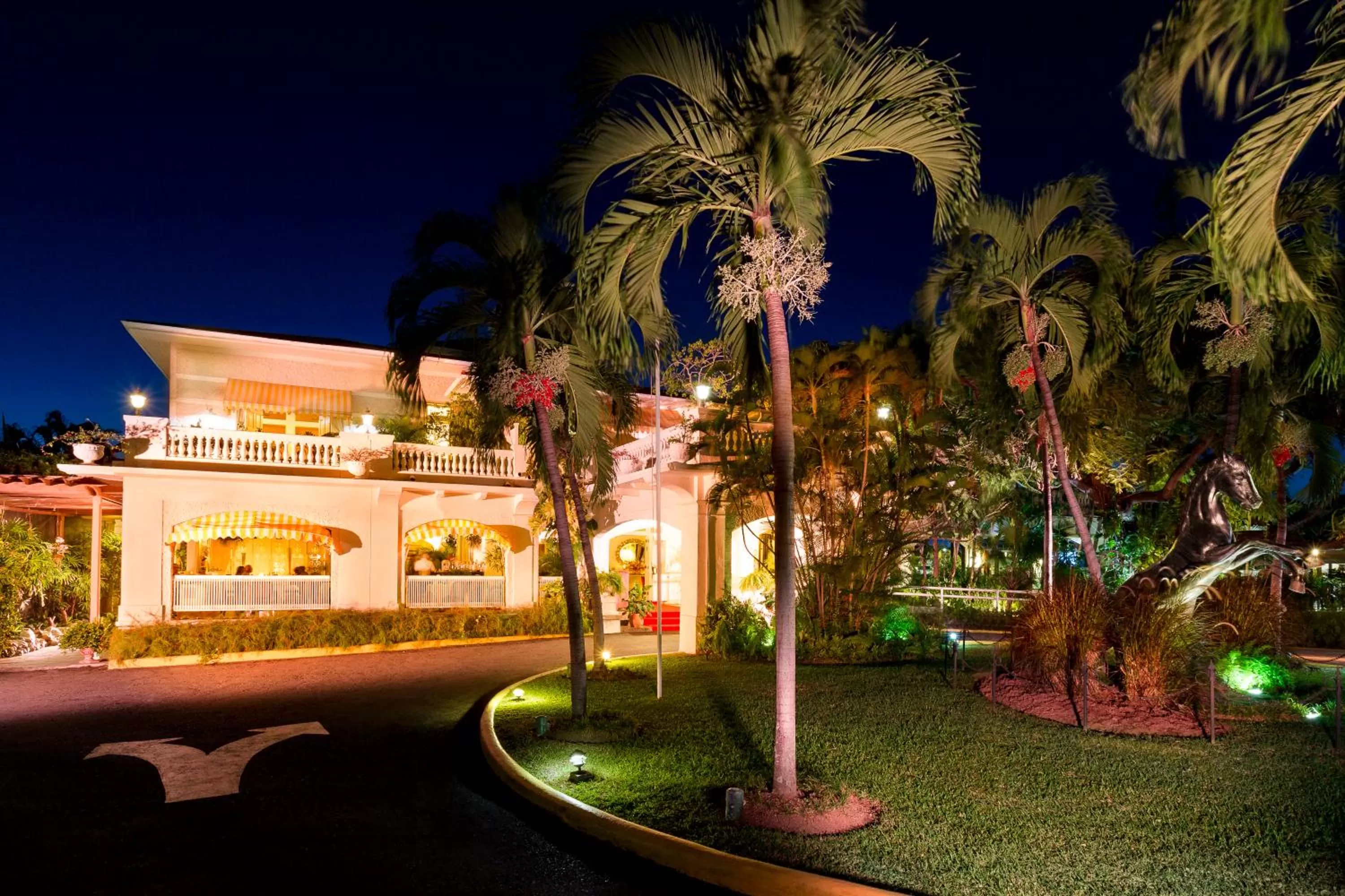 Terra Nova, BW Premier Collection