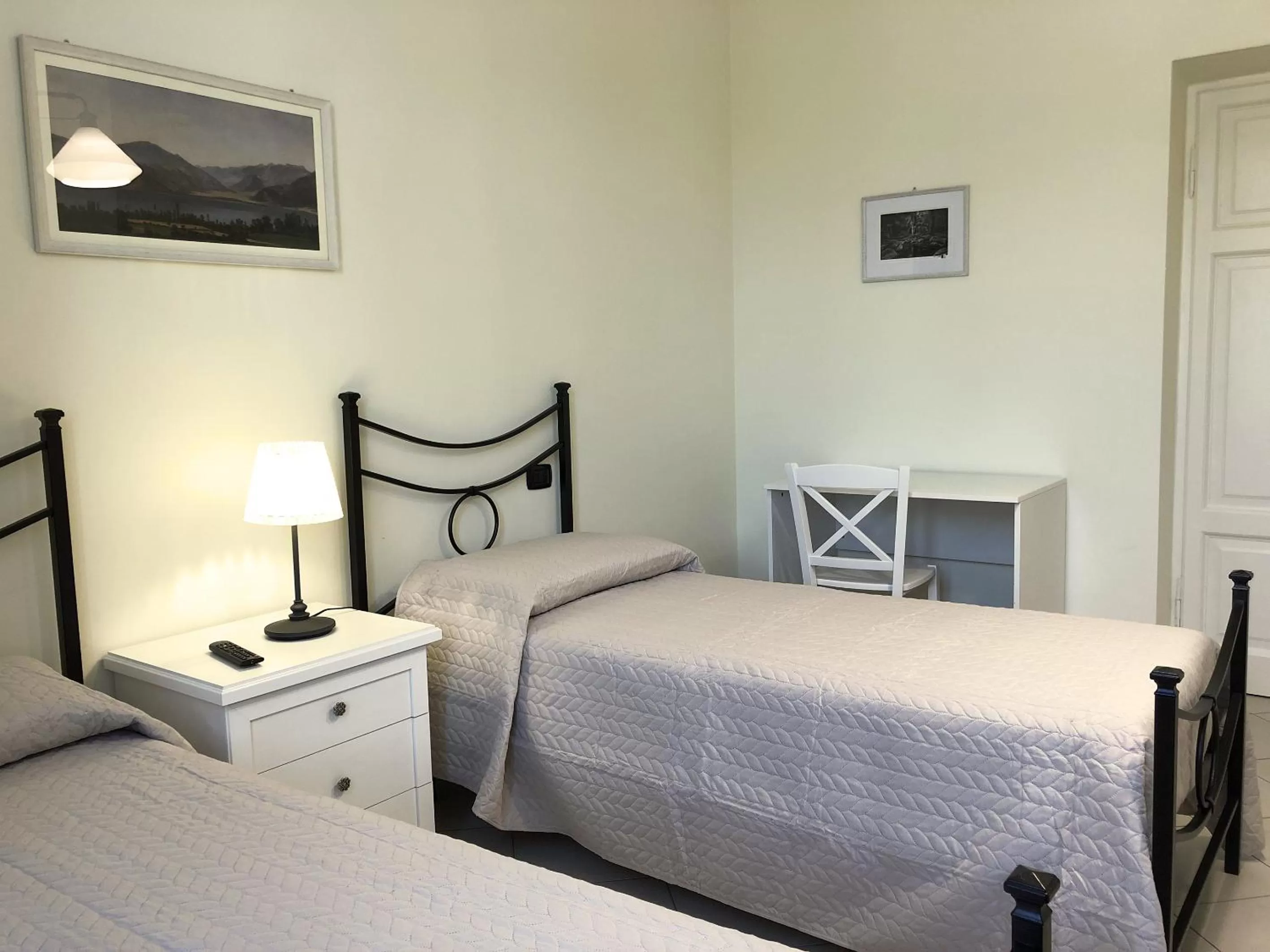 Bed in C'era Un Lago