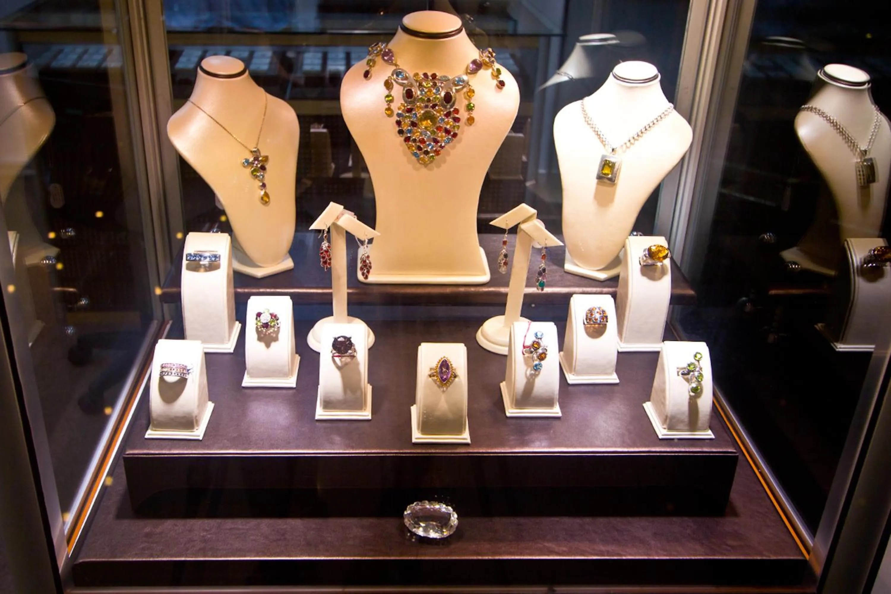 On-site shops in Randholee Resort & Spa