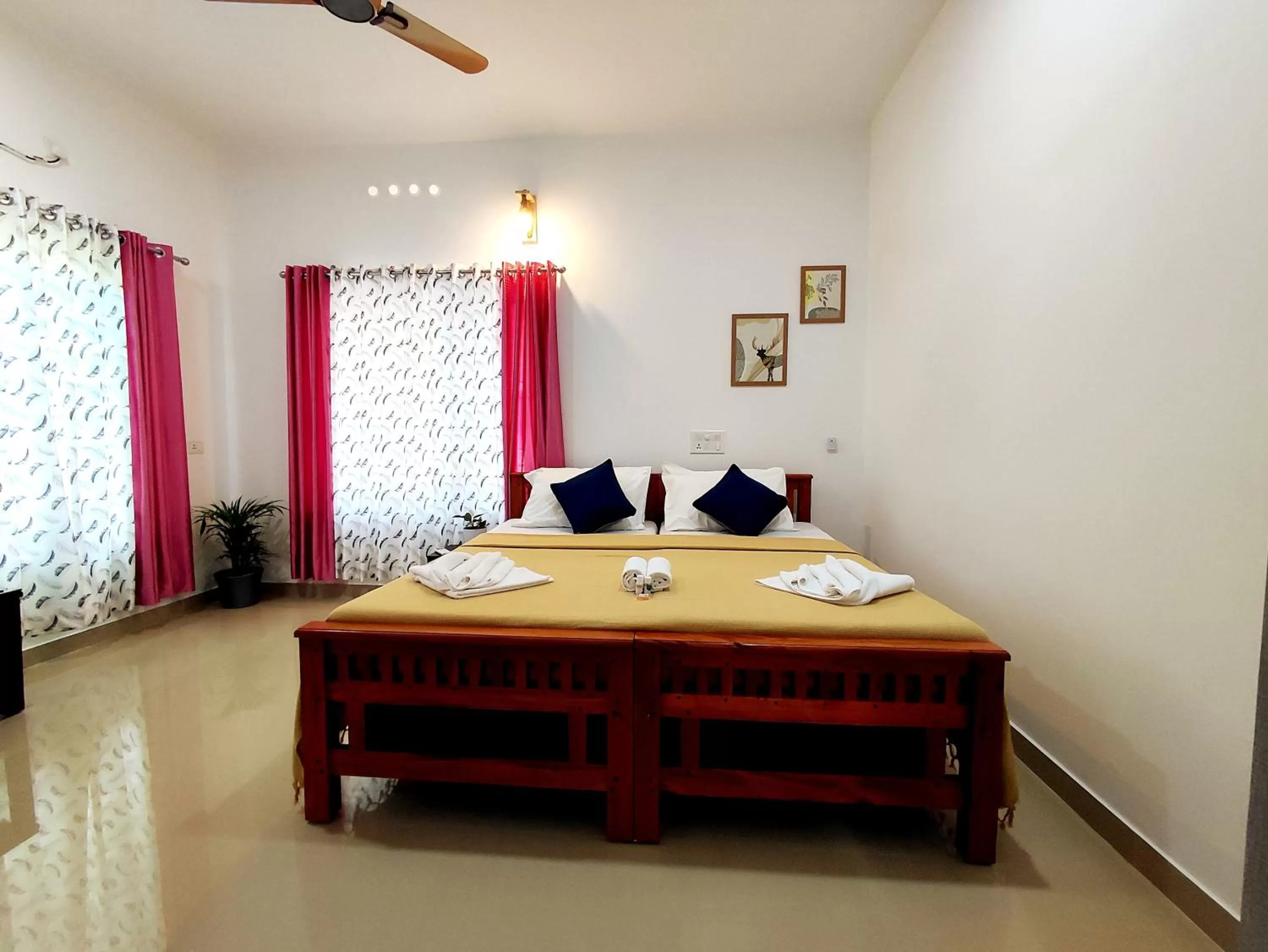 Bed in Happy Buddha S4