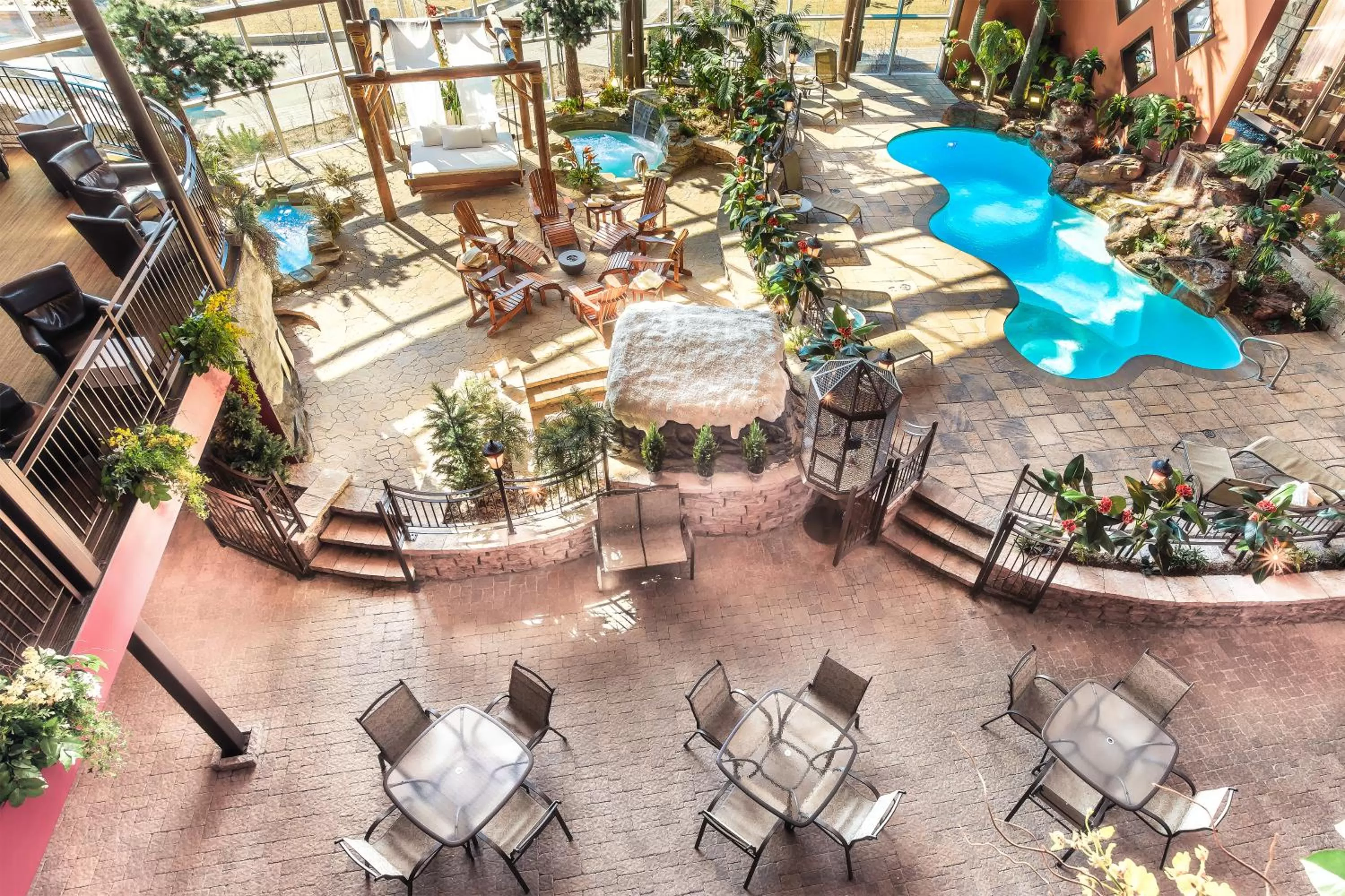 Swimming pool in Hotel Universel