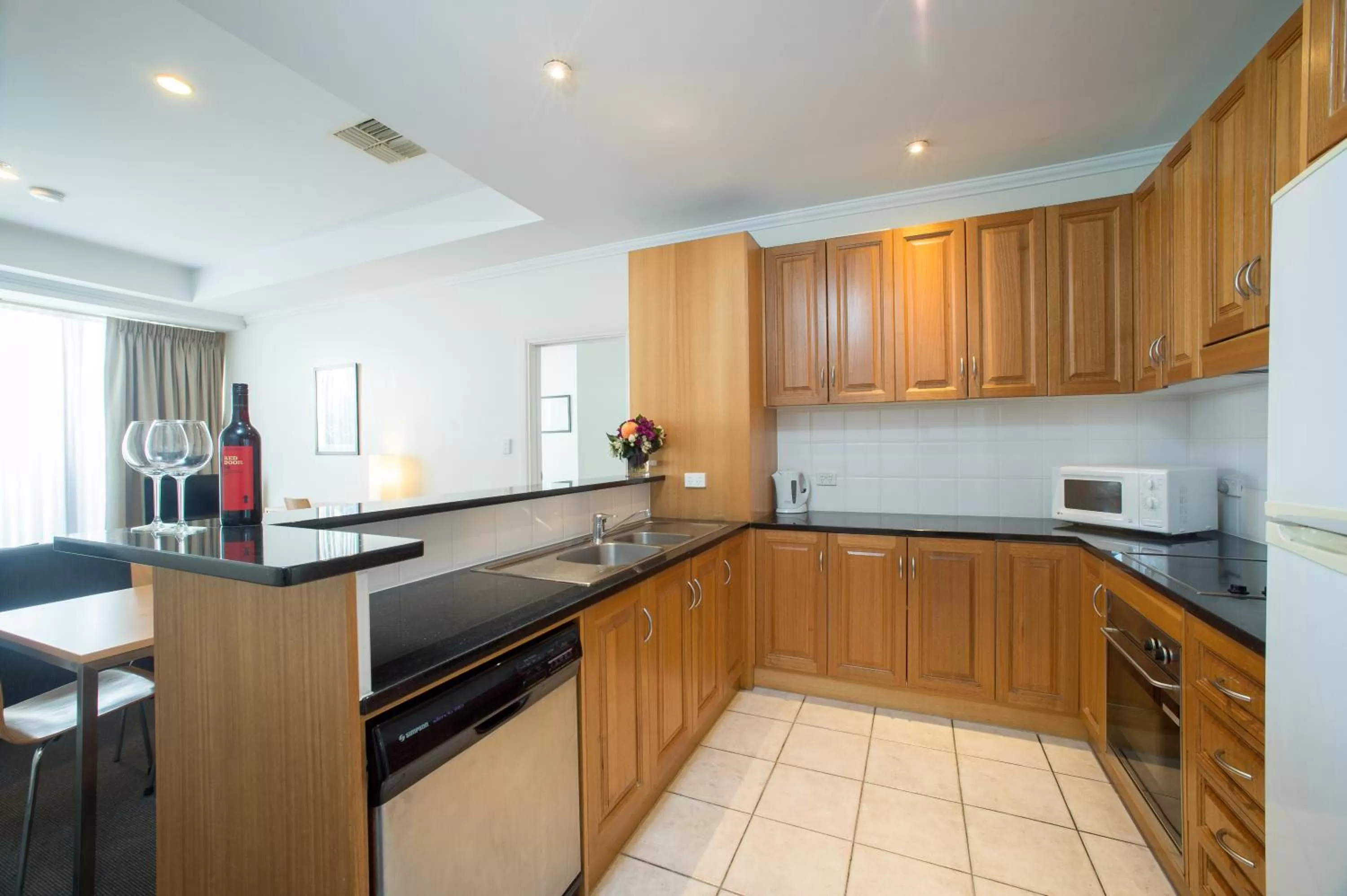 Kitchen or kitchenette in Franklin Apartments