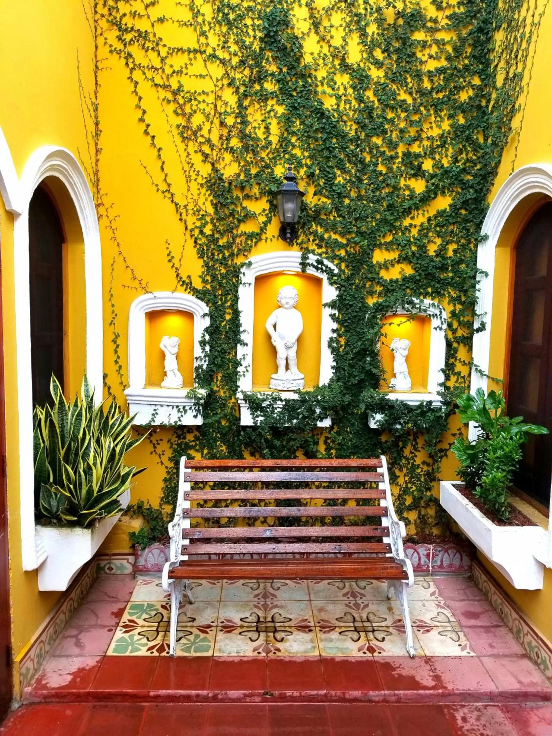 Garden in Casa del Agua