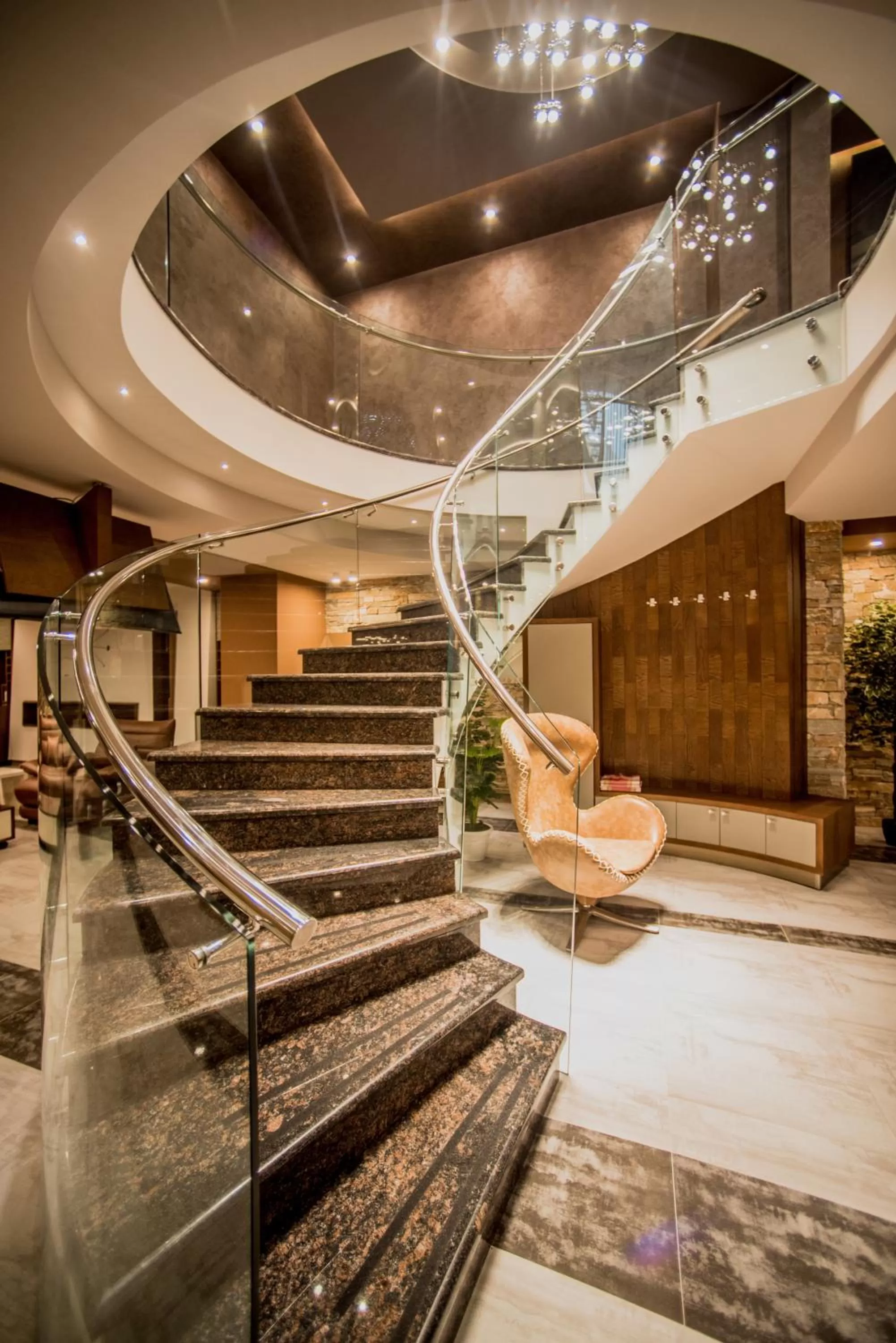 Area and facilities in Aghababyan's Hotel