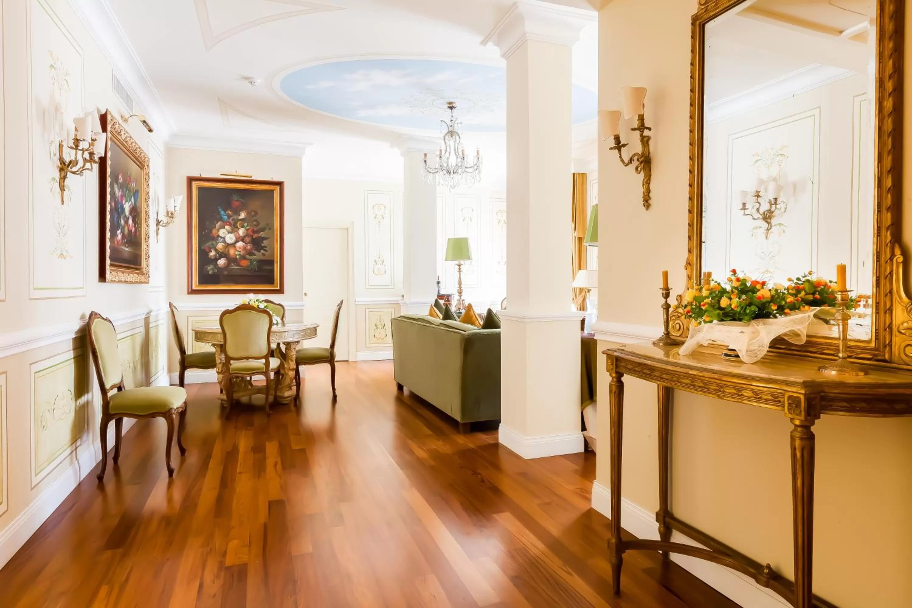 Living room in Radisson Blu GHR Rome