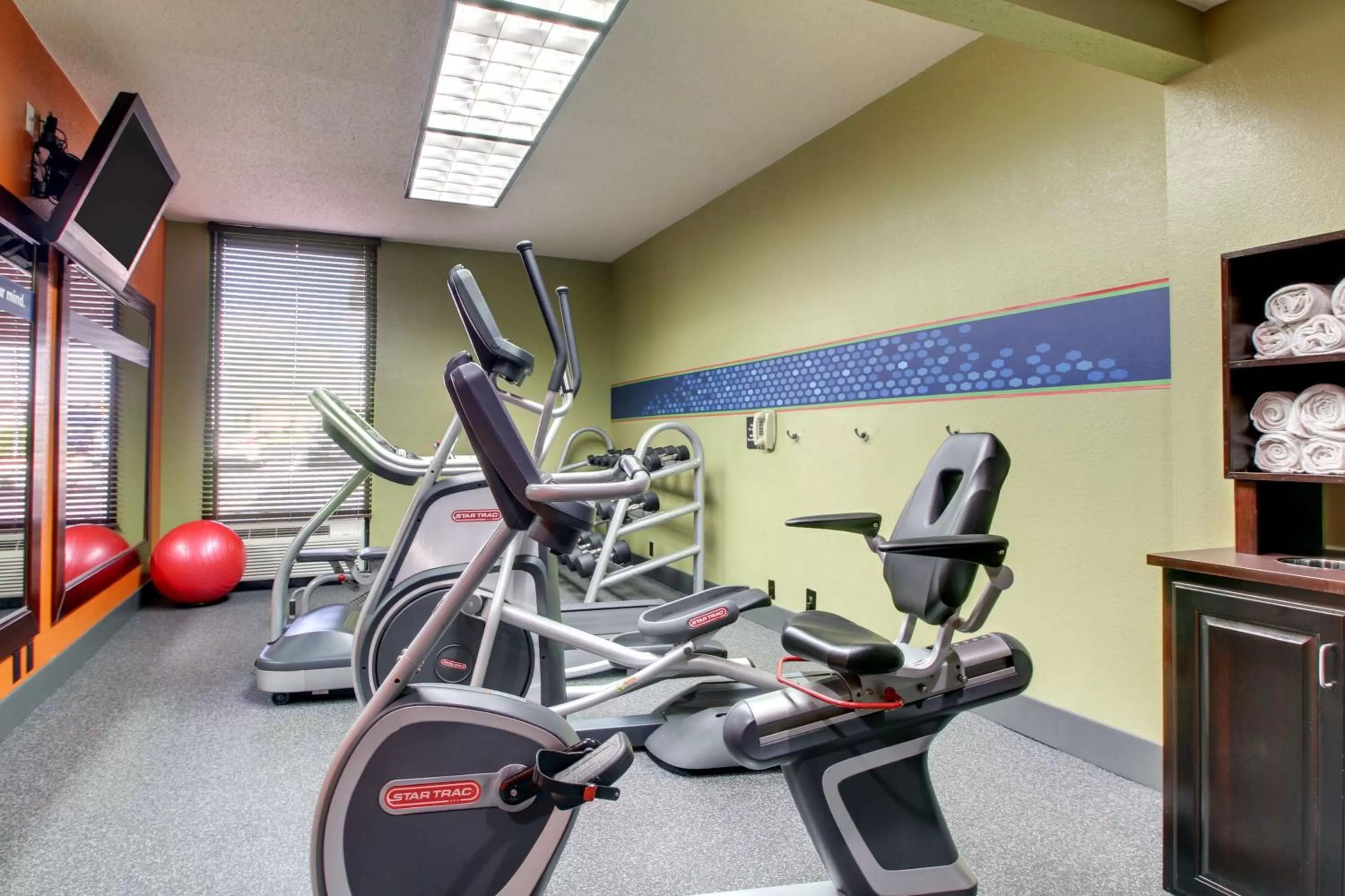 Fitness centre/facilities in Hampton Inn Rolla
