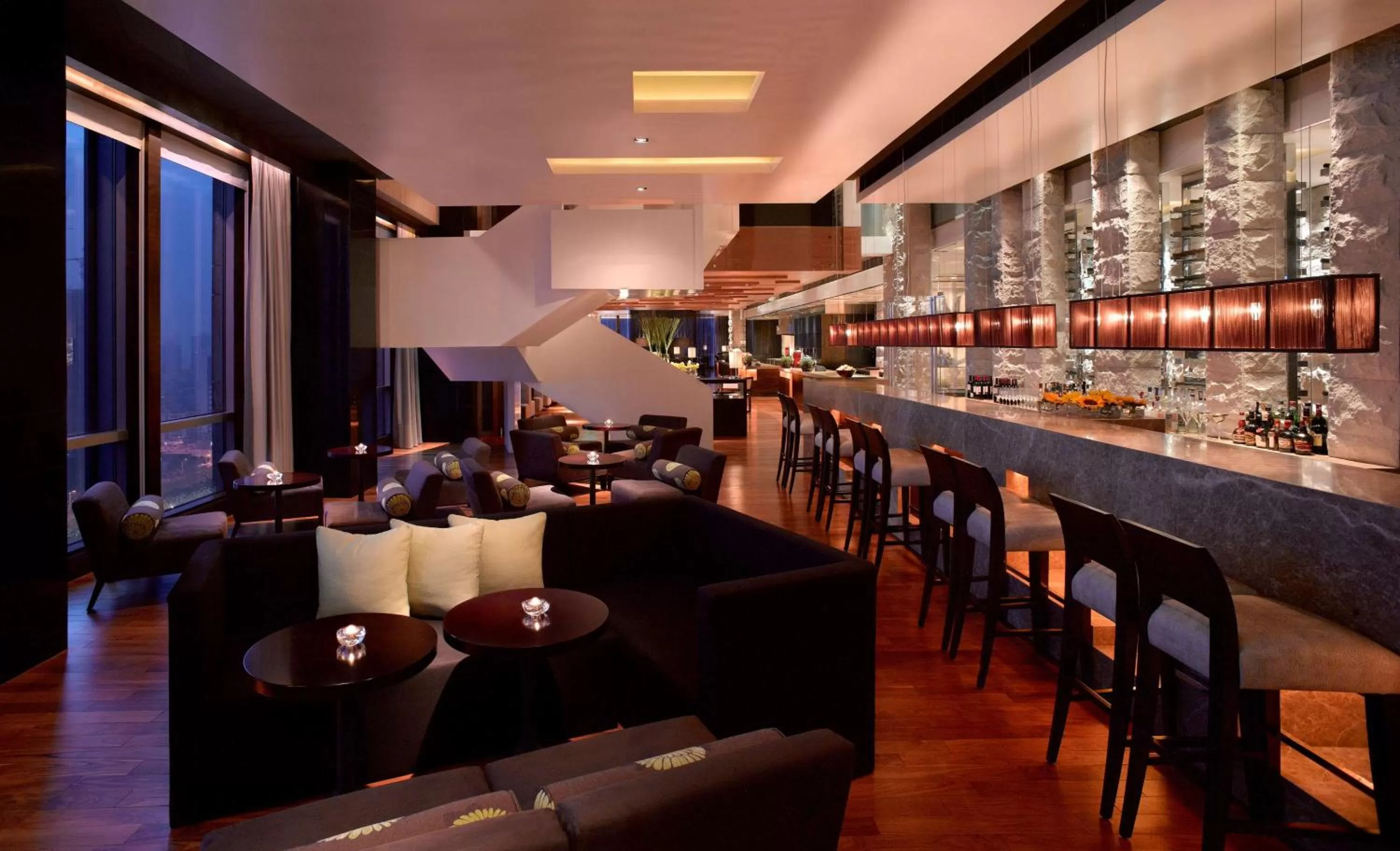 Lounge or bar in Grand Hyatt Guangzhou