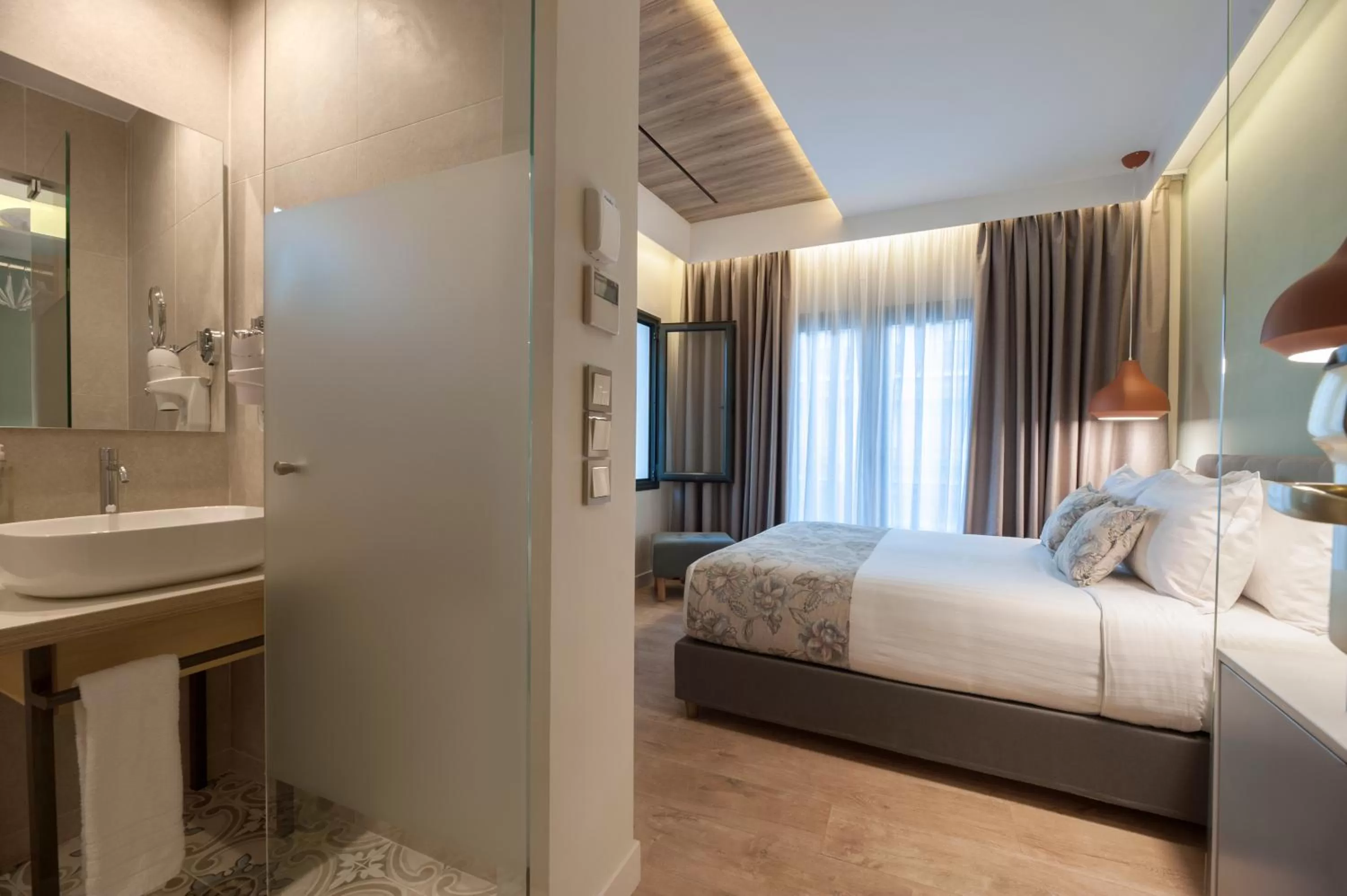 Photo of the whole room in Seasabelle Hotel near Athens Airport