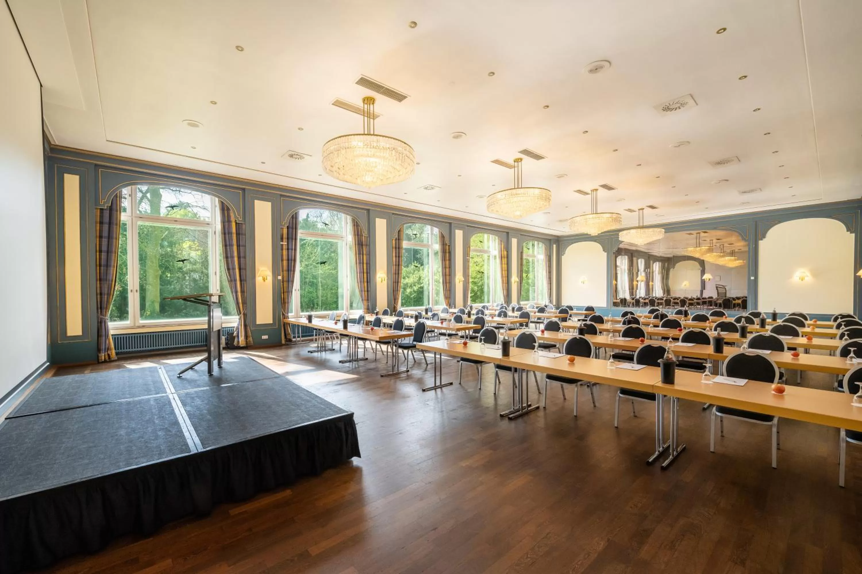 On site in Hotel Krefelder Hof