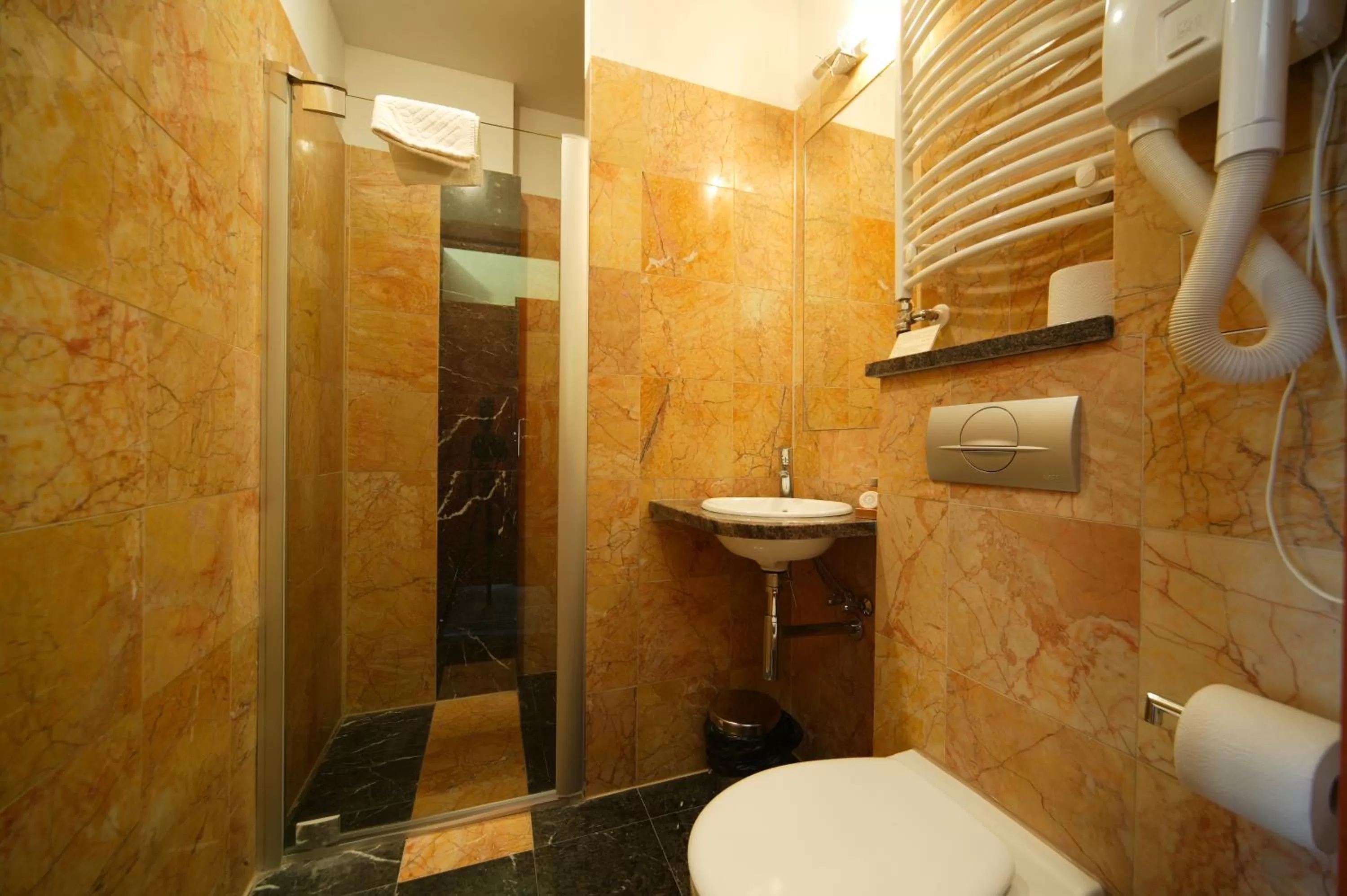 Comfort Double or Twin Room in Hotel Atol