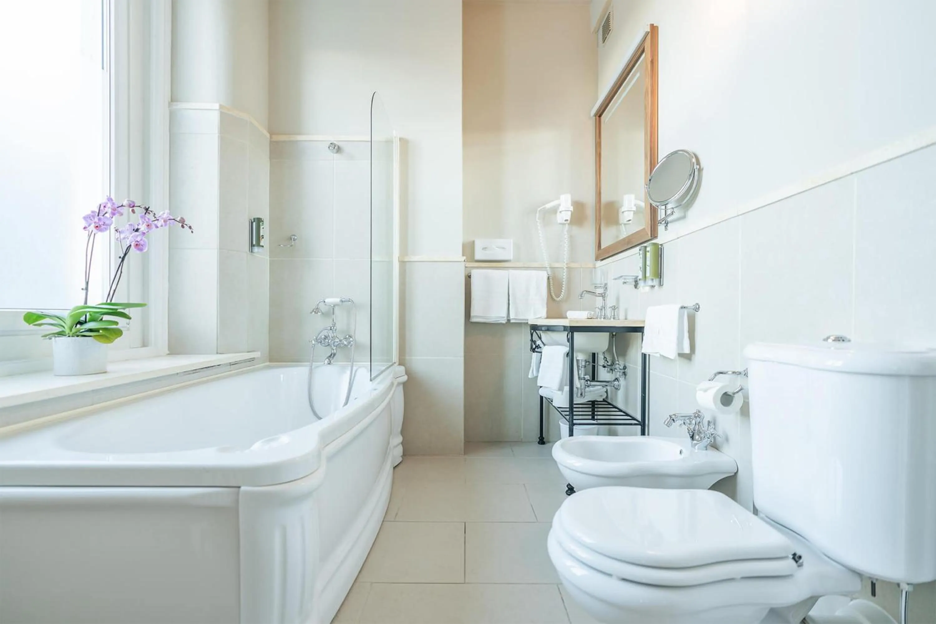 Bathroom in Hotel Reine Victoria