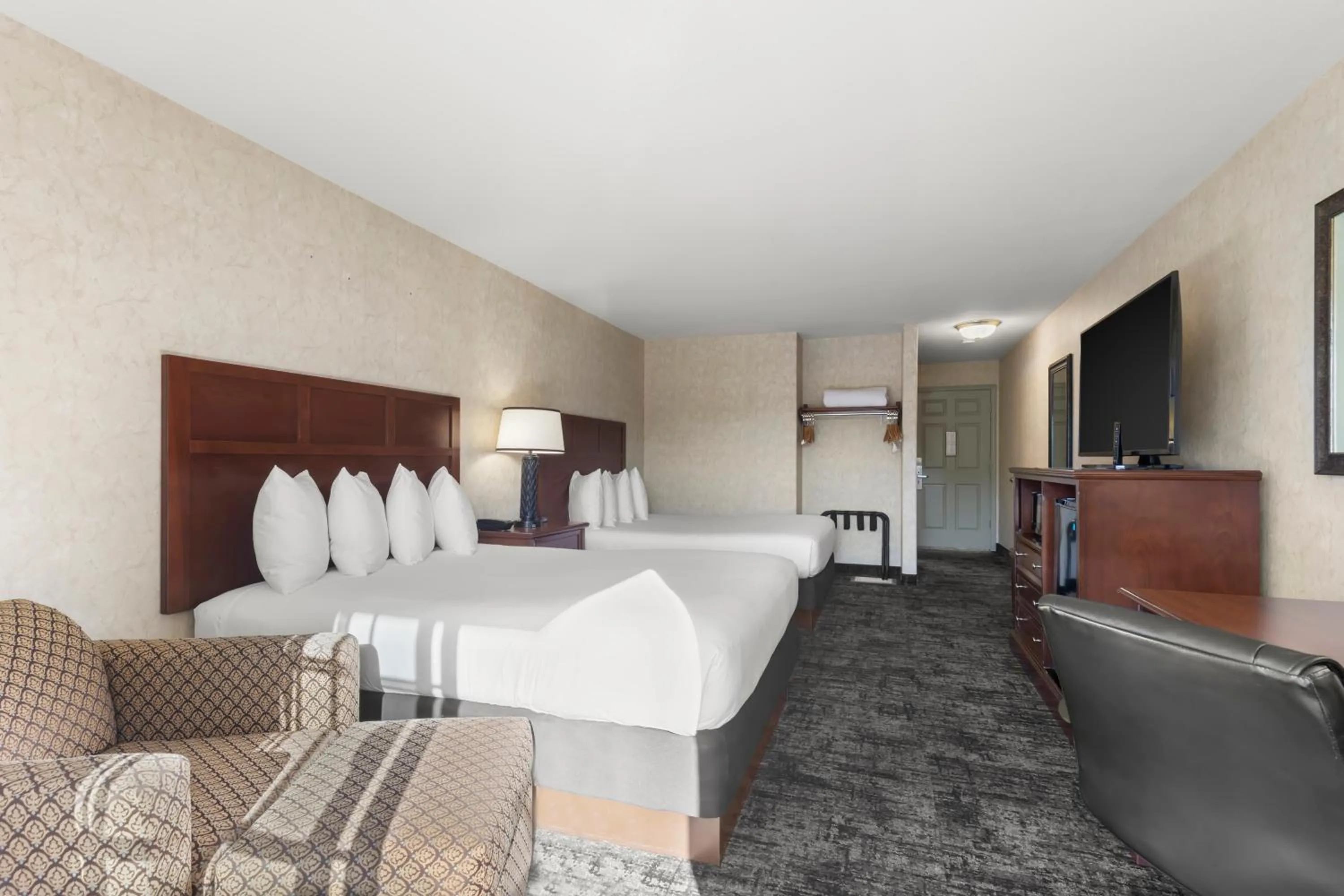 Bed in Beach House Inn