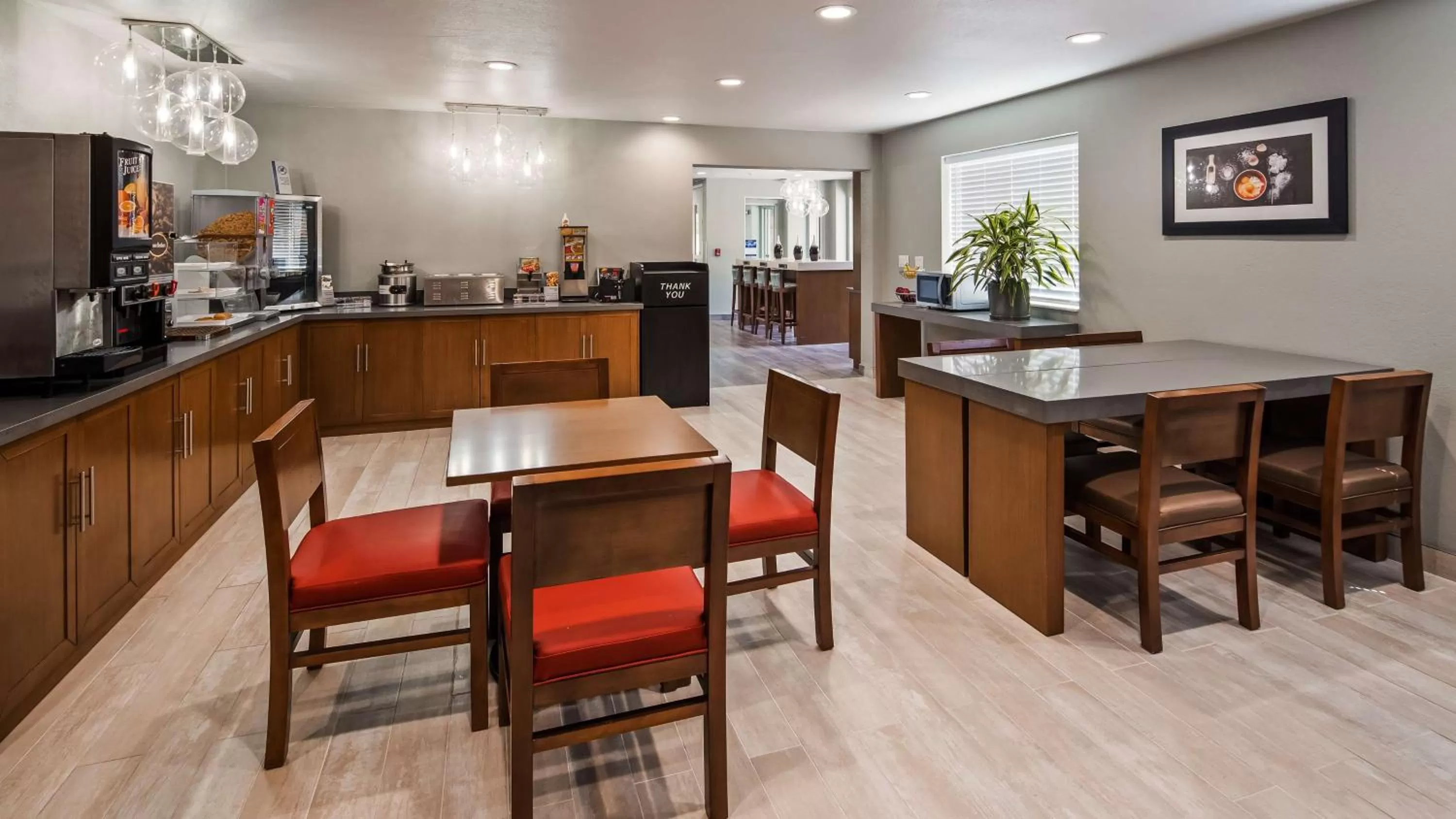 Restaurant/places to eat in Best Western DeWitt