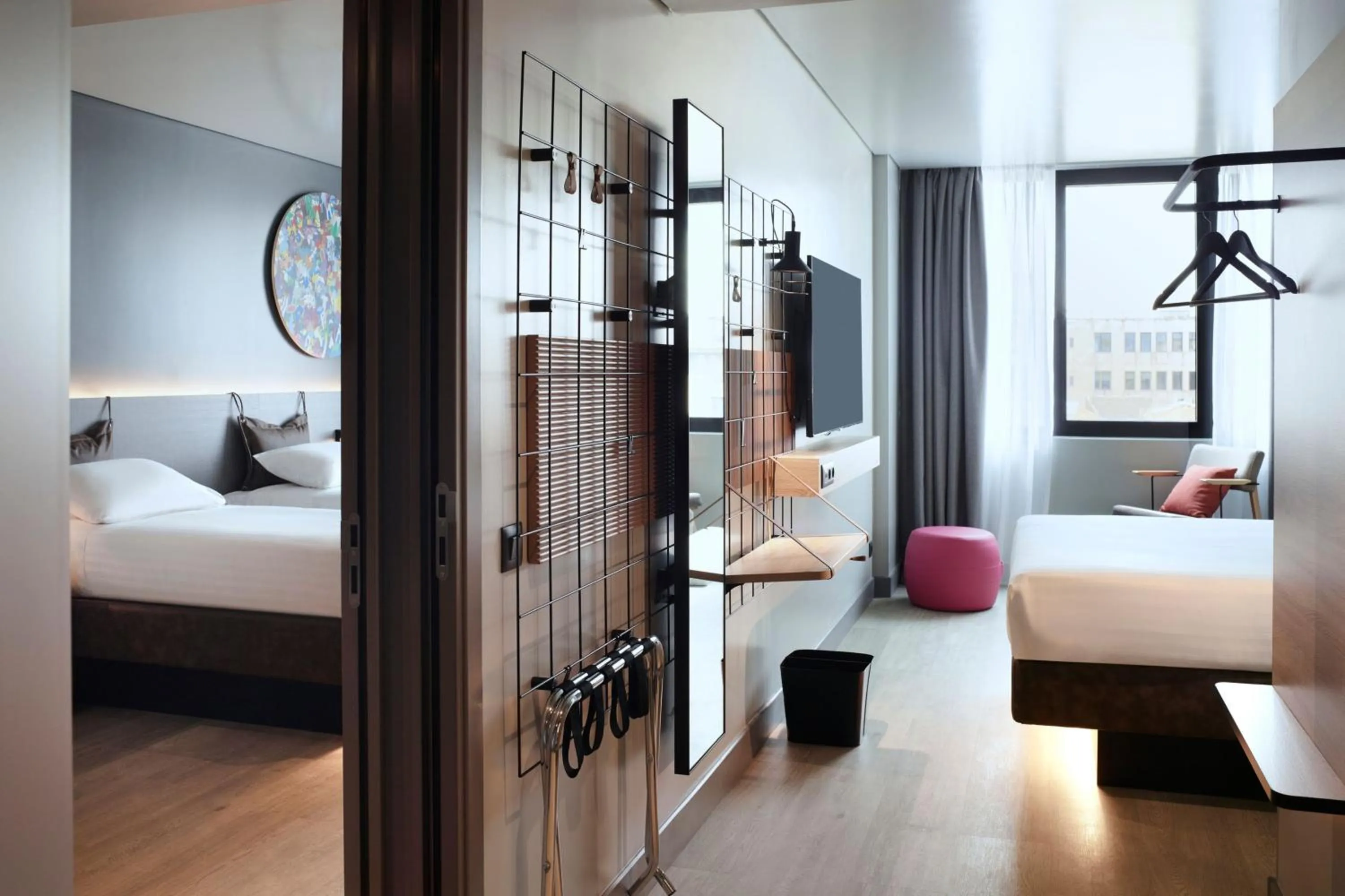 Photo of the whole room, Bed in Moxy Athens City