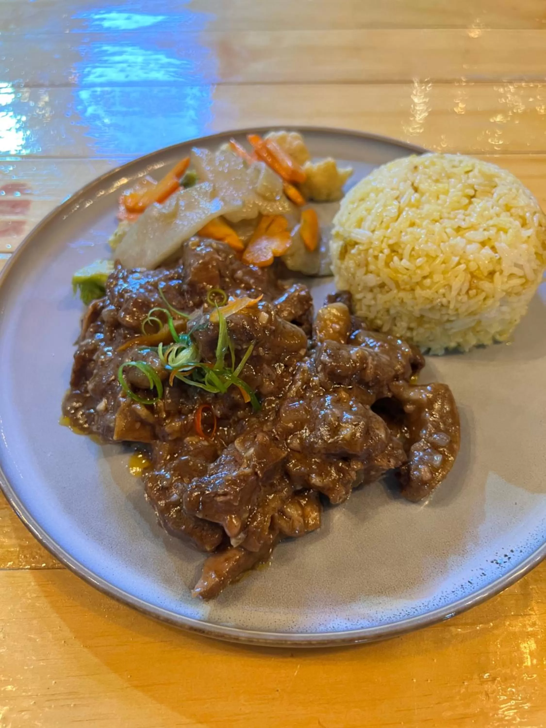 Restaurant/places to eat in HappyNest Hostel Cebu