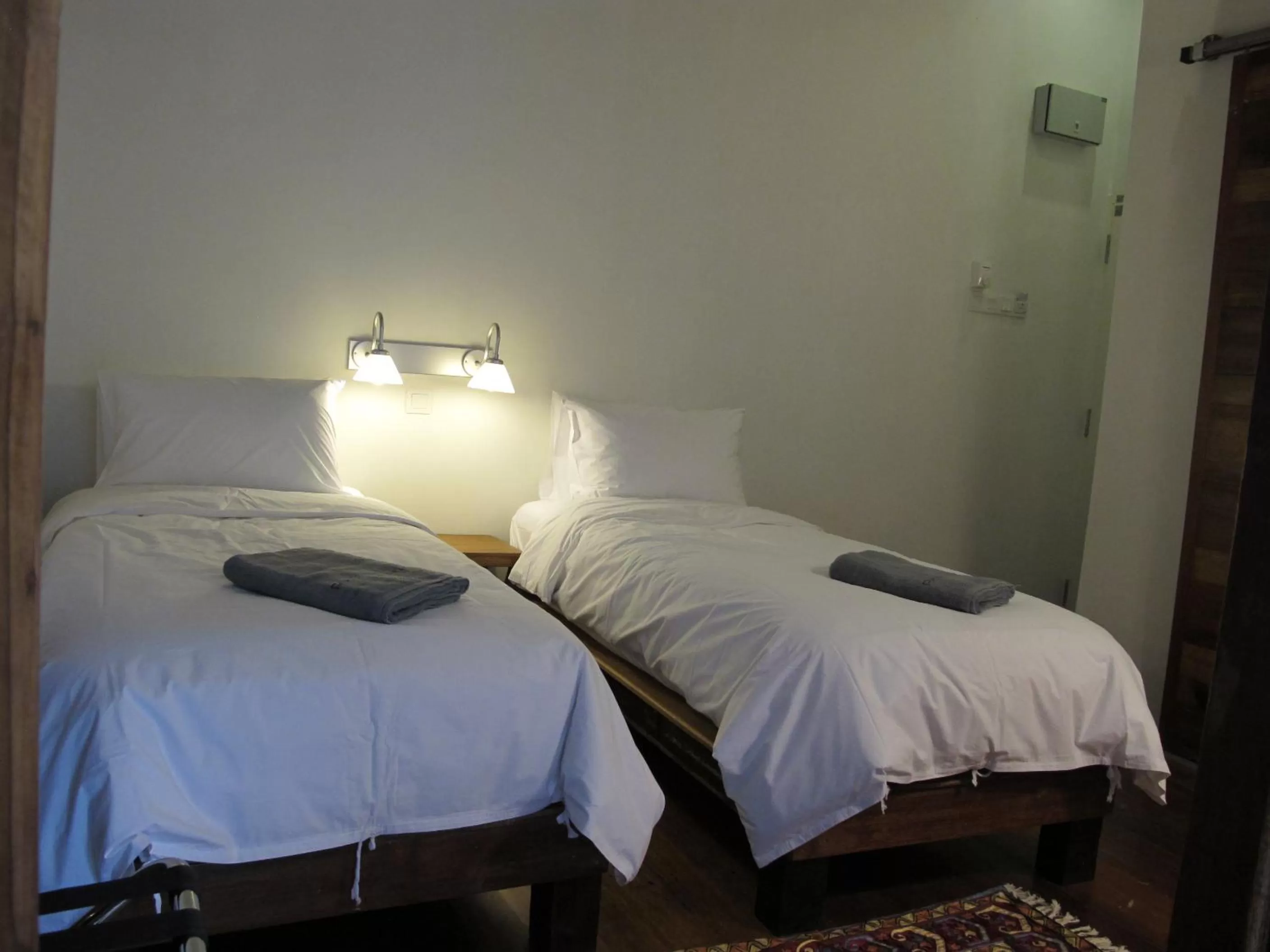 Photo of the whole room, Bed in Ren I Tang Heritage Inn