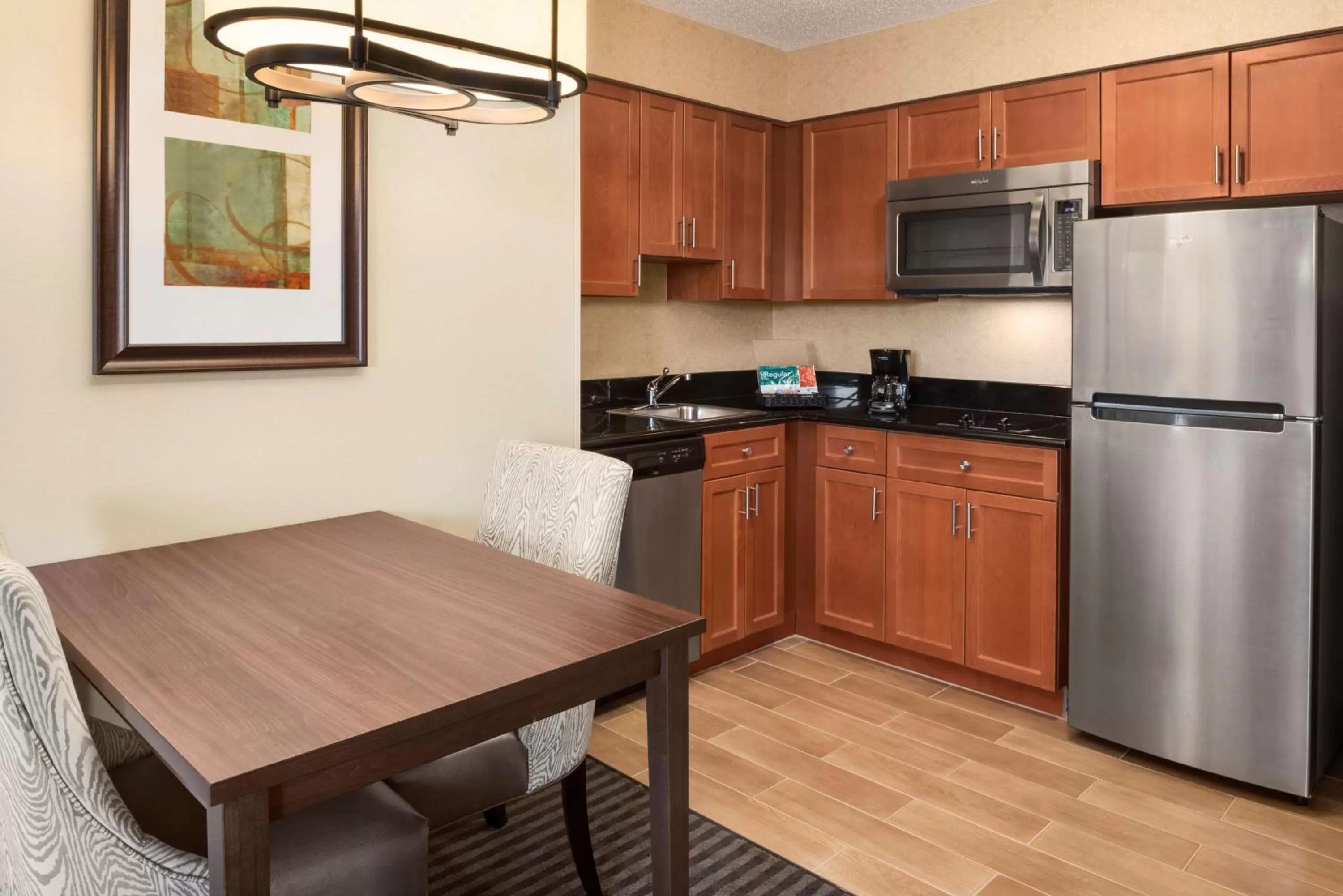 Kitchen or kitchenette in Homewood Suites by Hilton Columbus-Hilliard