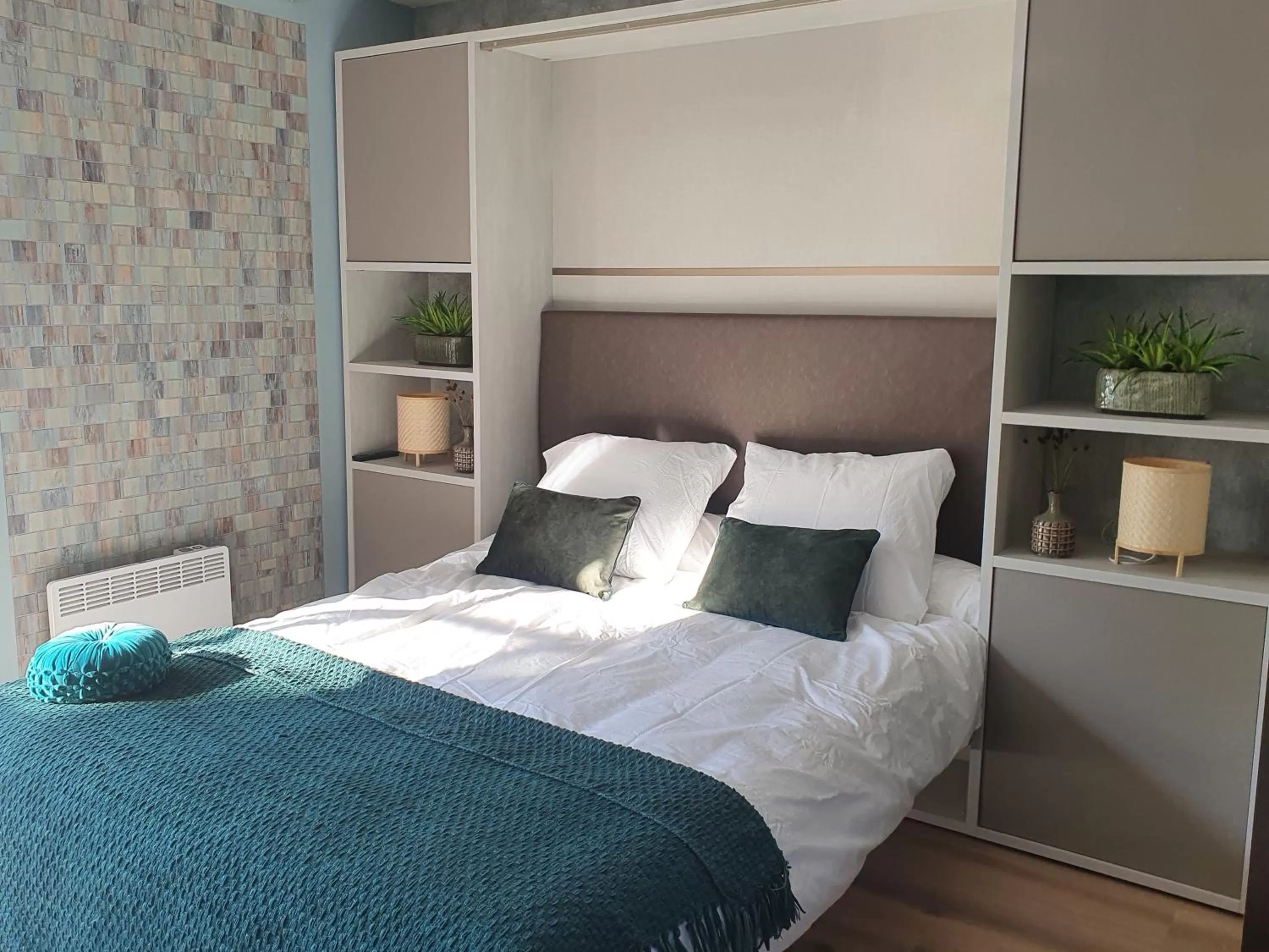 Kitchen or kitchenette, Bed in Bed and Breakfast en Studio Het Atelier