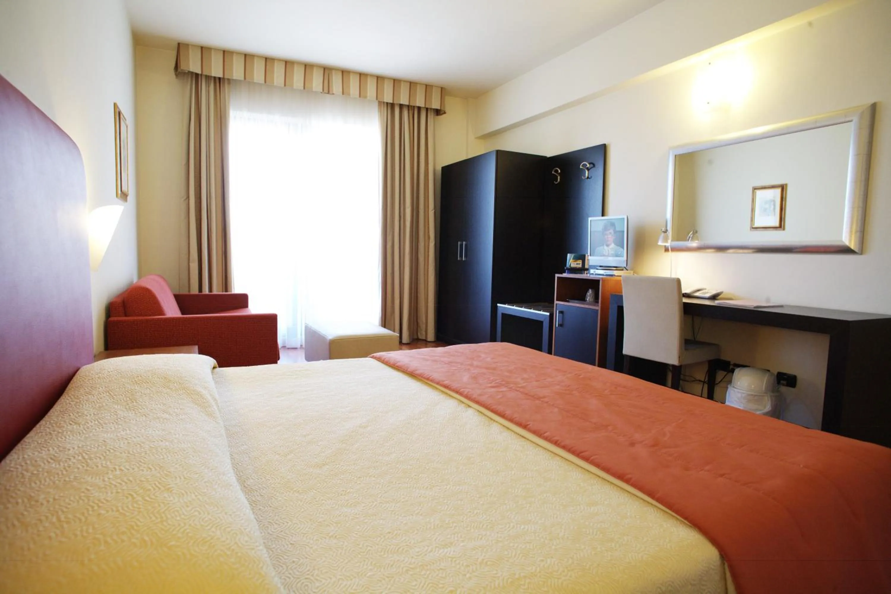 Bed in Hotel Cristallo di La Rosetta Srl