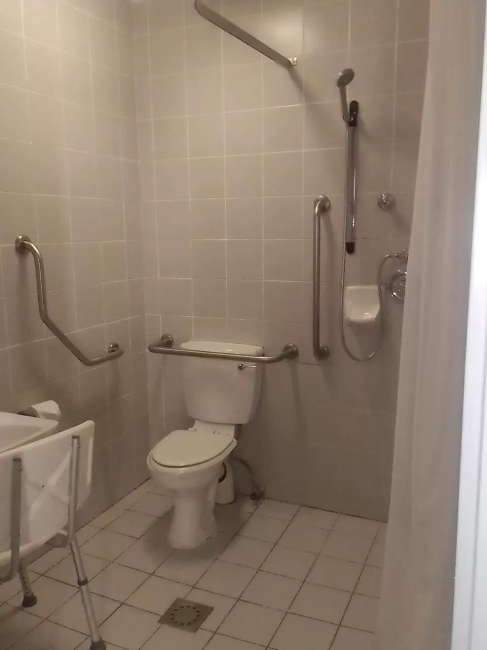 Shower in SUN1 Kimberley