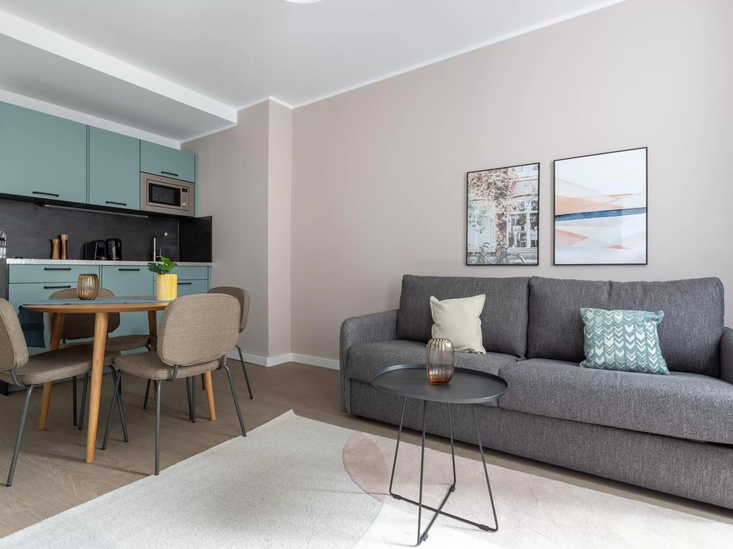 Seating area in Limehome Berlin Luise Henriette Str - Digital Access