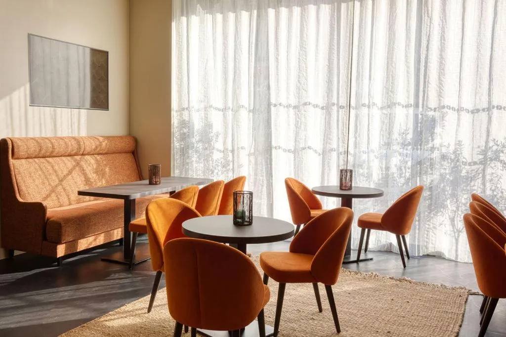 Living room, Seating Area in Best Western Plus Up Hotel & Bar