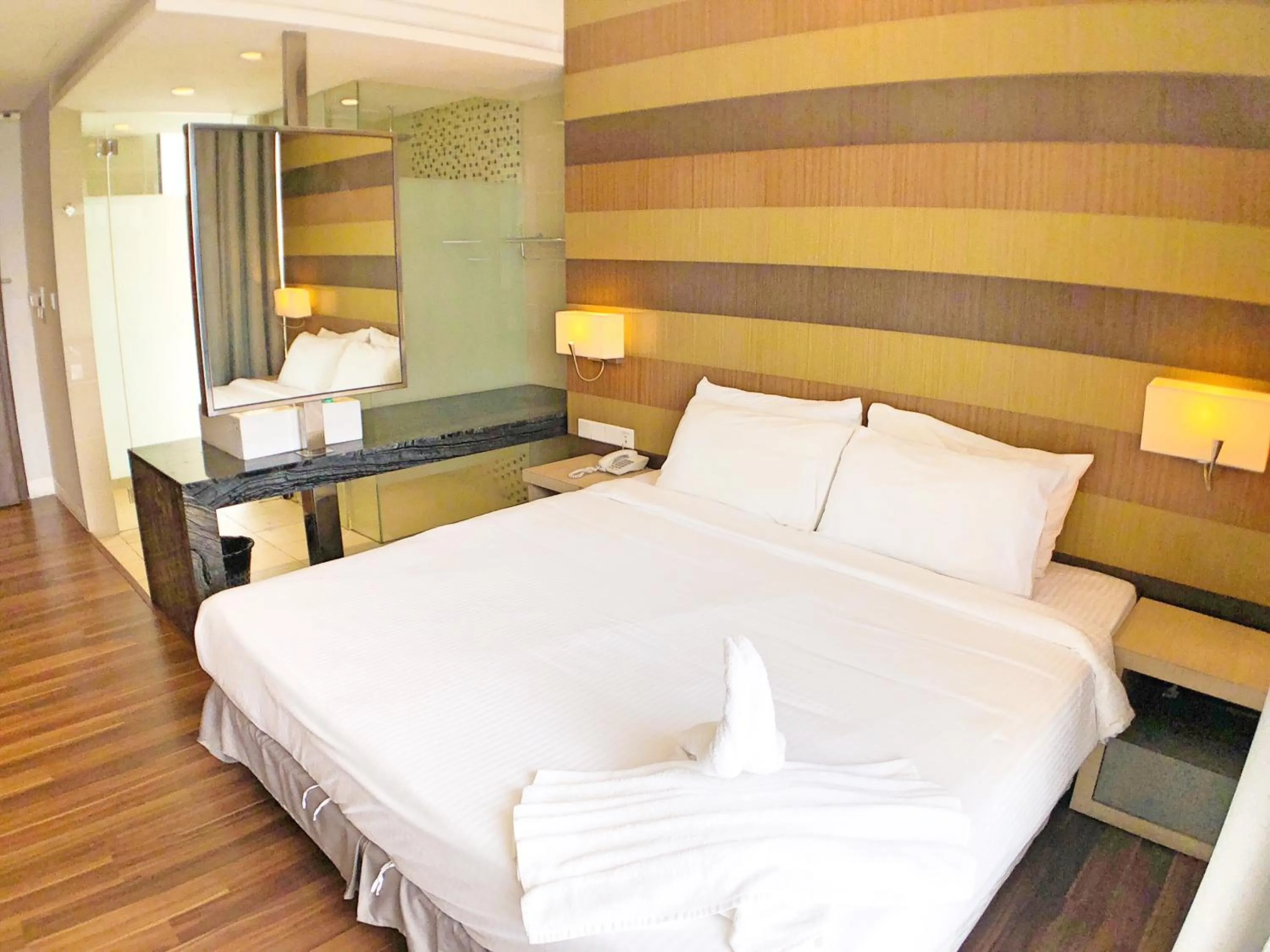 Bed in Greystone D' Majestic Place