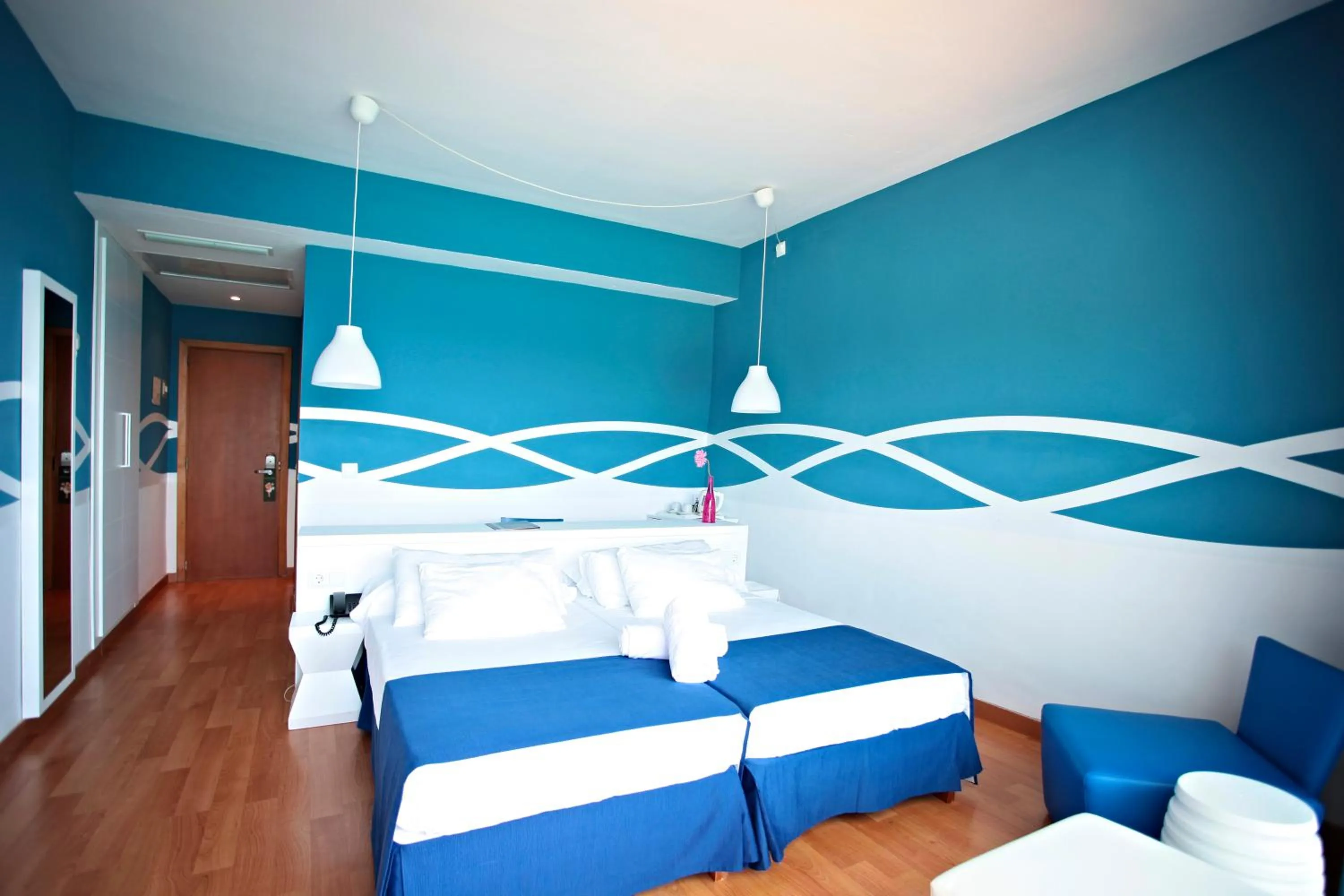 Twin Room (2 Adults + 1 Child) in Hotel Clumba