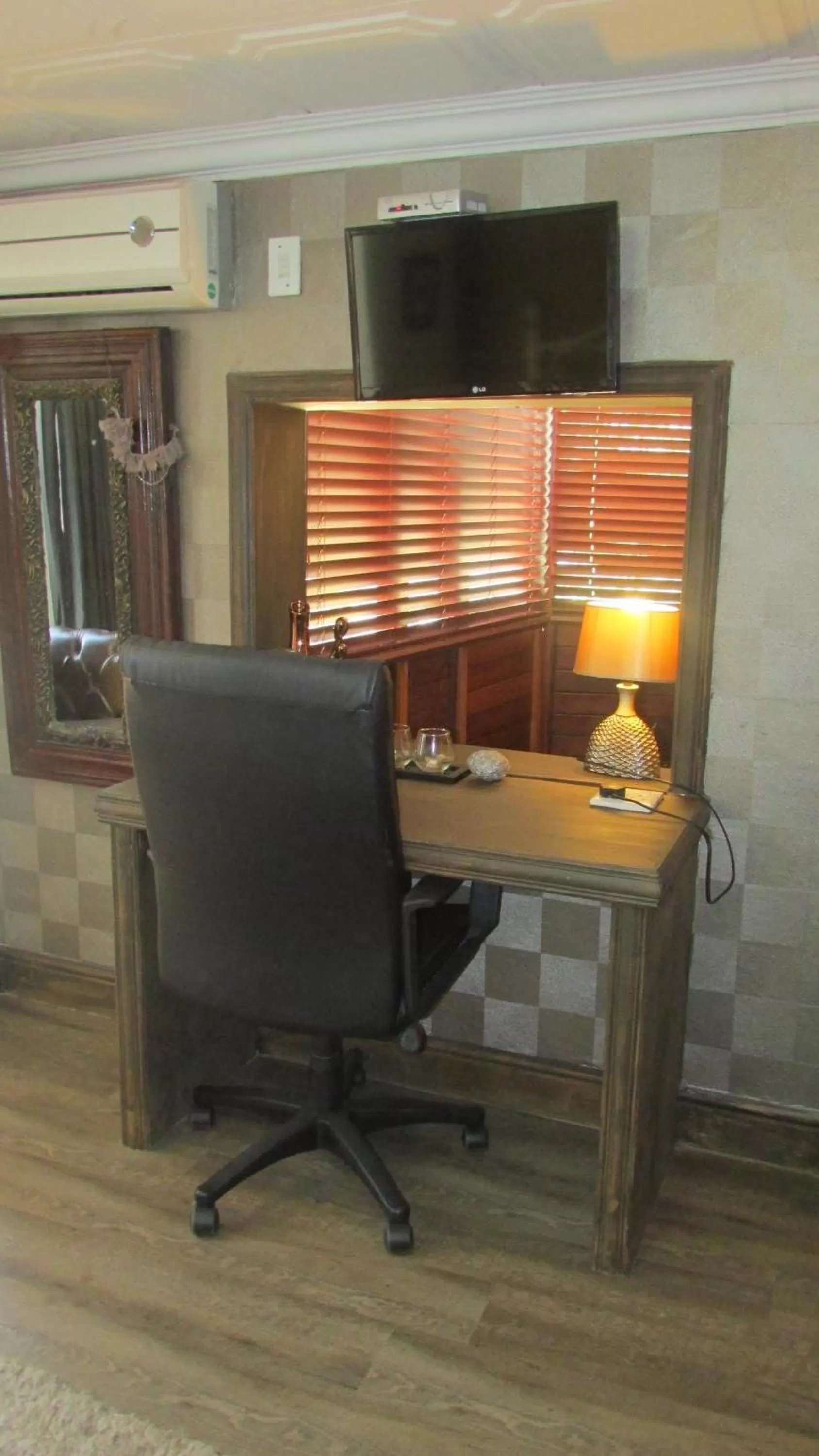 Bedroom in Victoria Manor