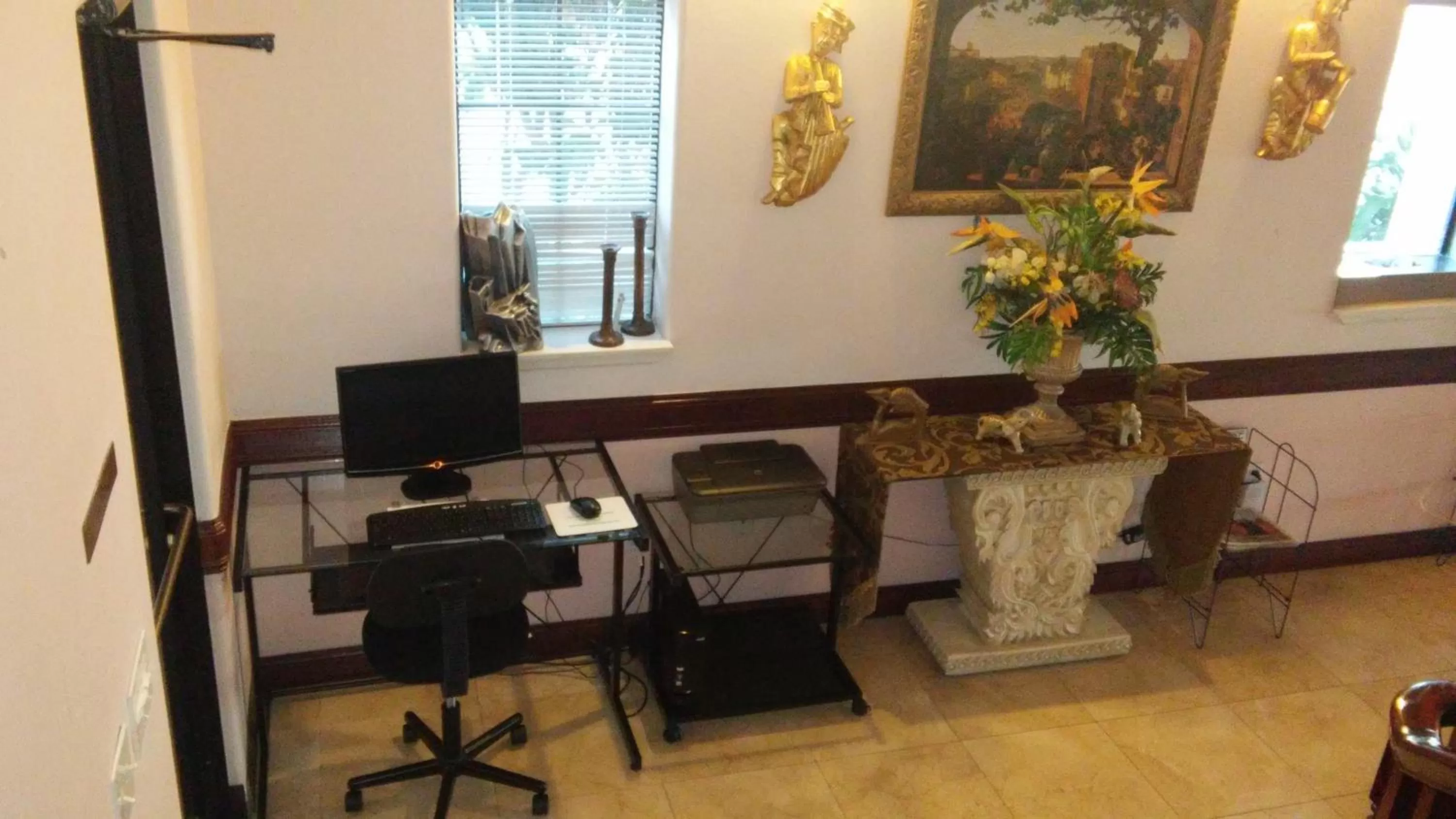 Business facilities in Casa Rosa Inn