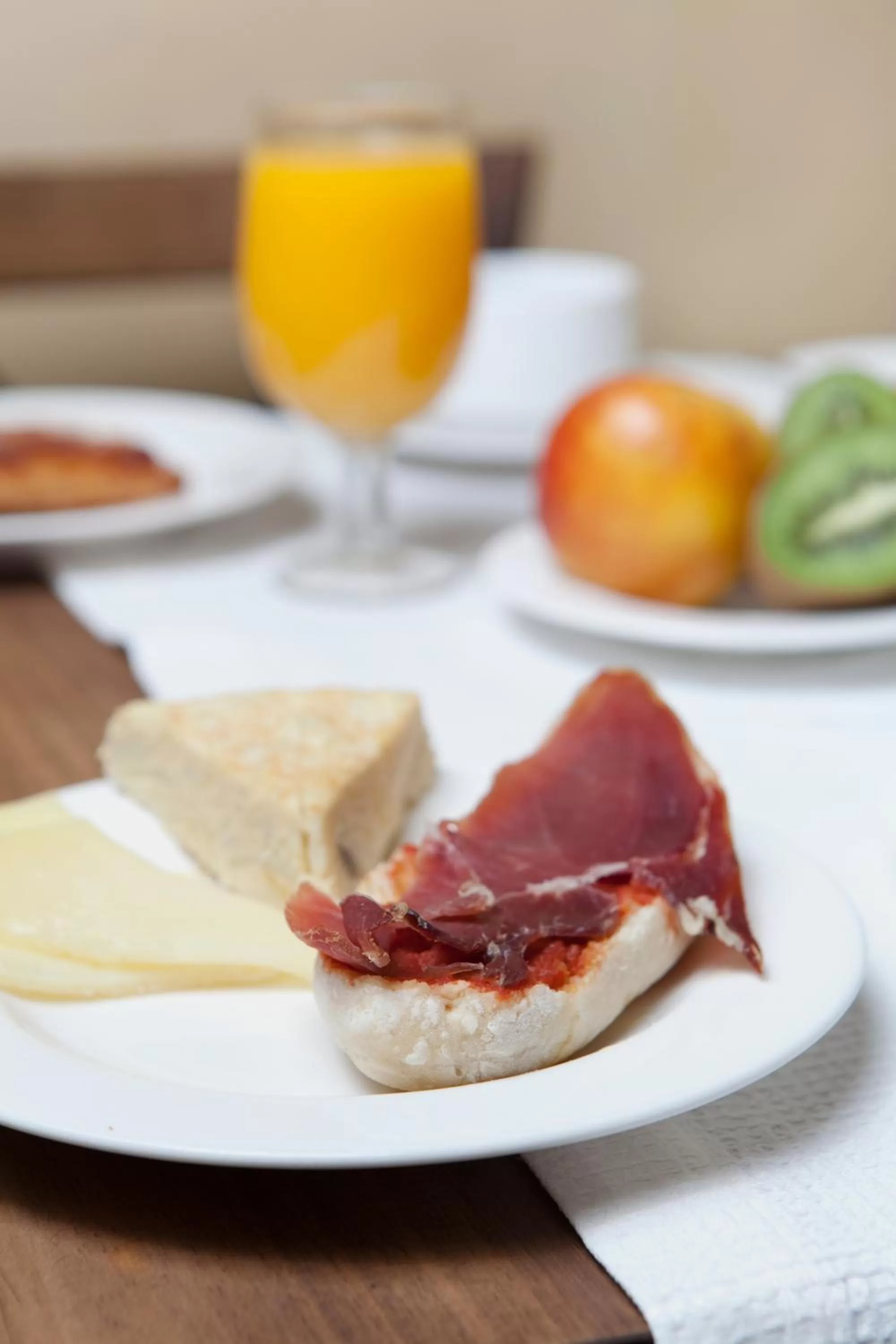 Restaurant/places to eat in Palacio de Mariana Pineda