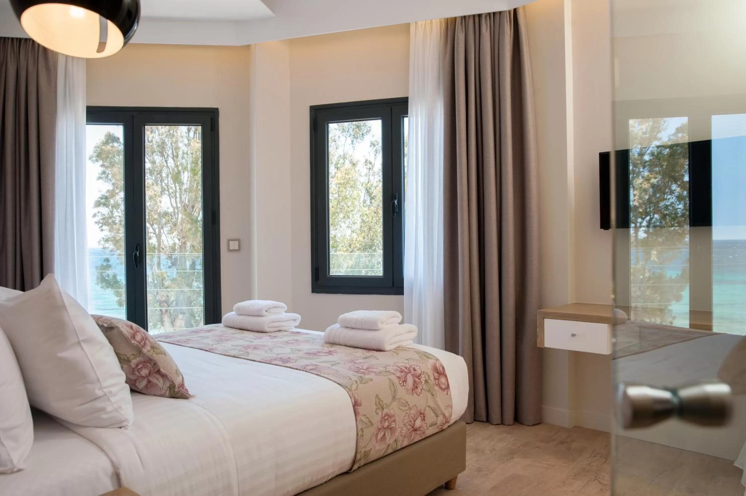 Bedroom in Seasabelle Hotel near Athens Airport