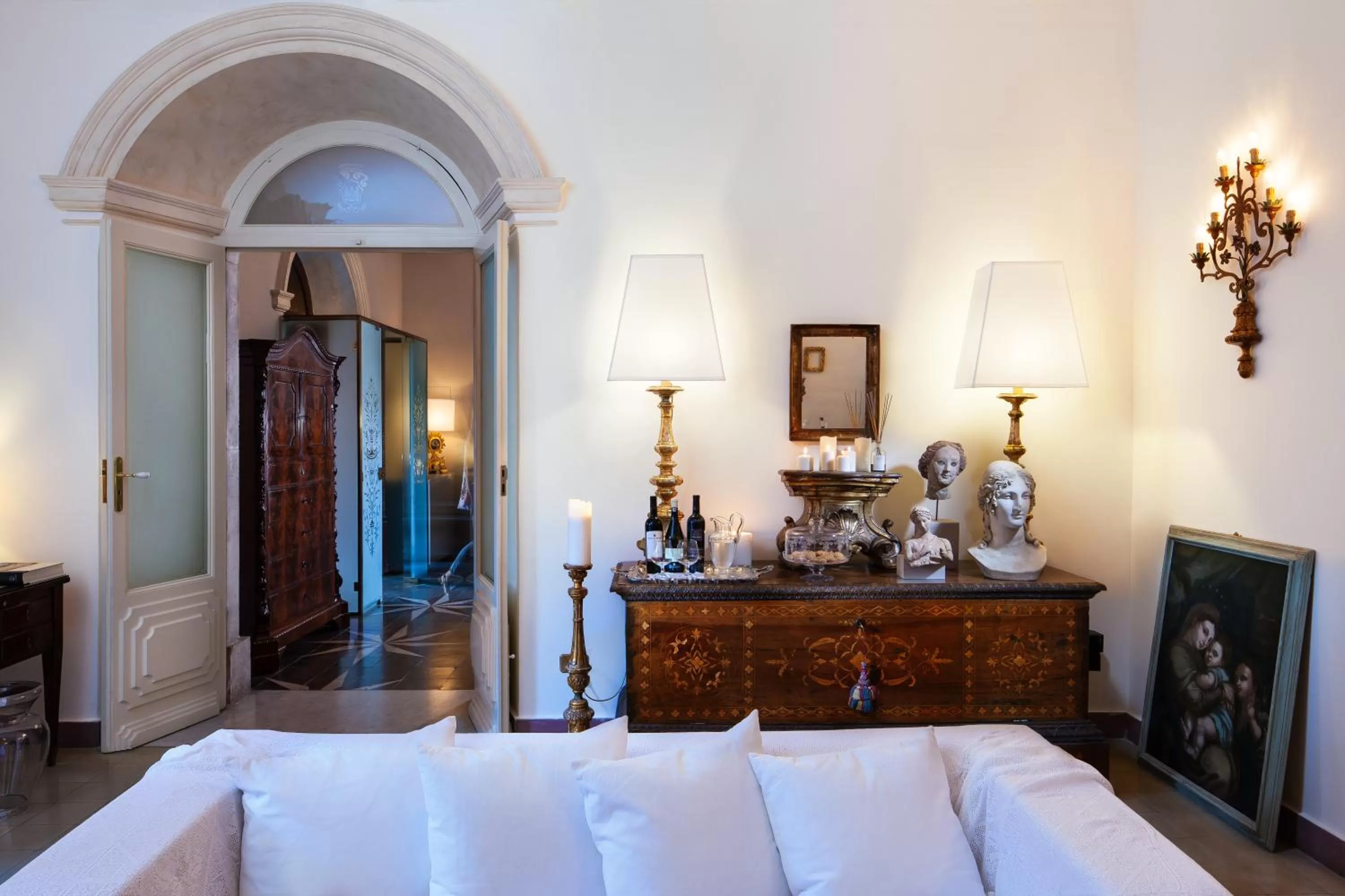 Living room, Bed in Hotel Villa Taormina