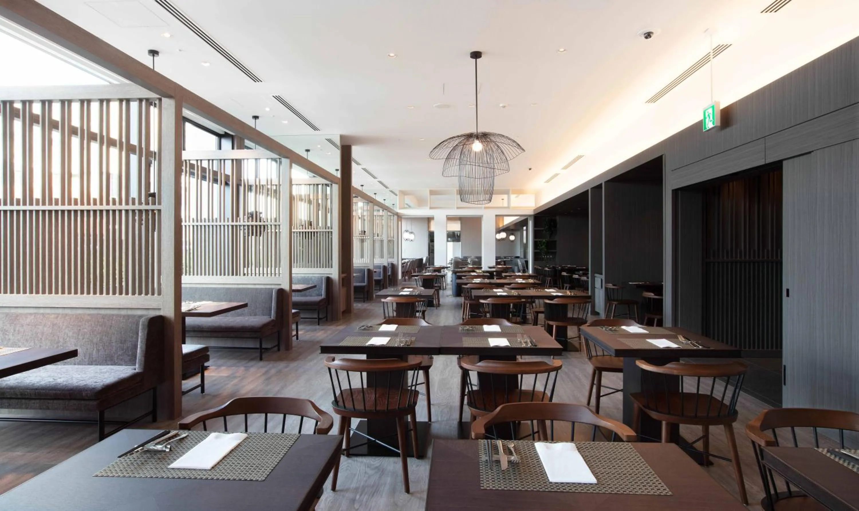 Restaurant/places to eat in Hotel Collective