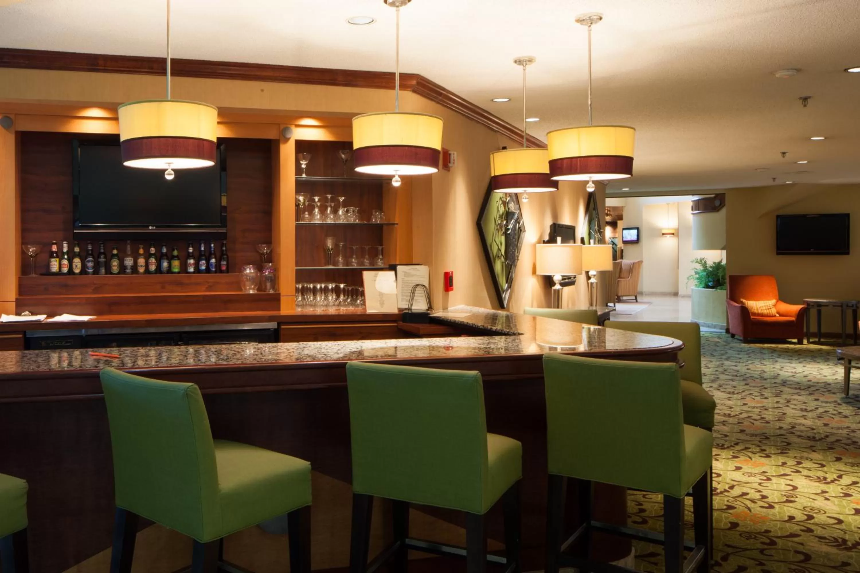 Lounge or bar in Crowne Plaza Hotel Hickory by IHG